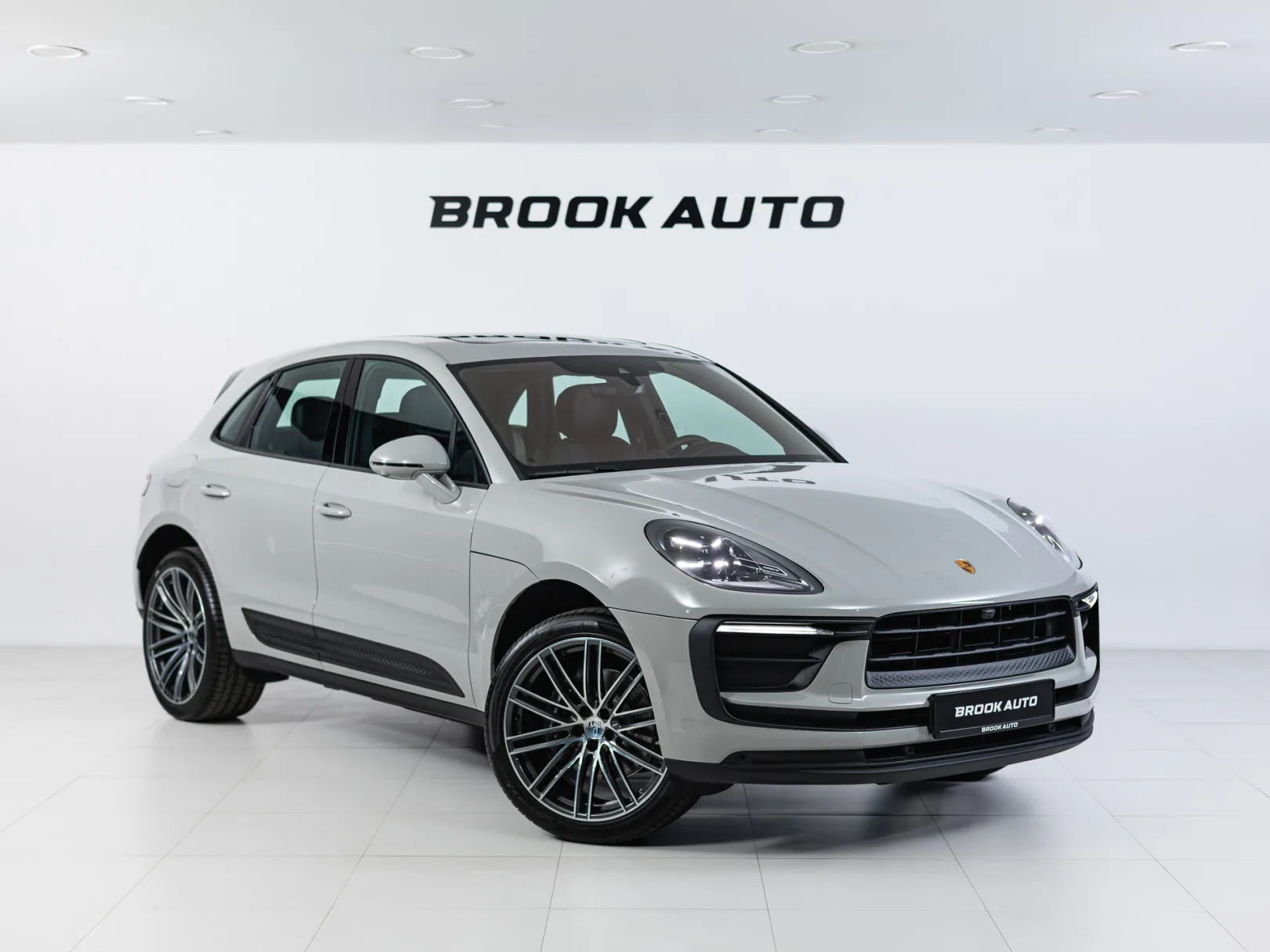 Porsche Macan Базовая I Рестайлинг 2, 2025 — экстерьер, фото 3