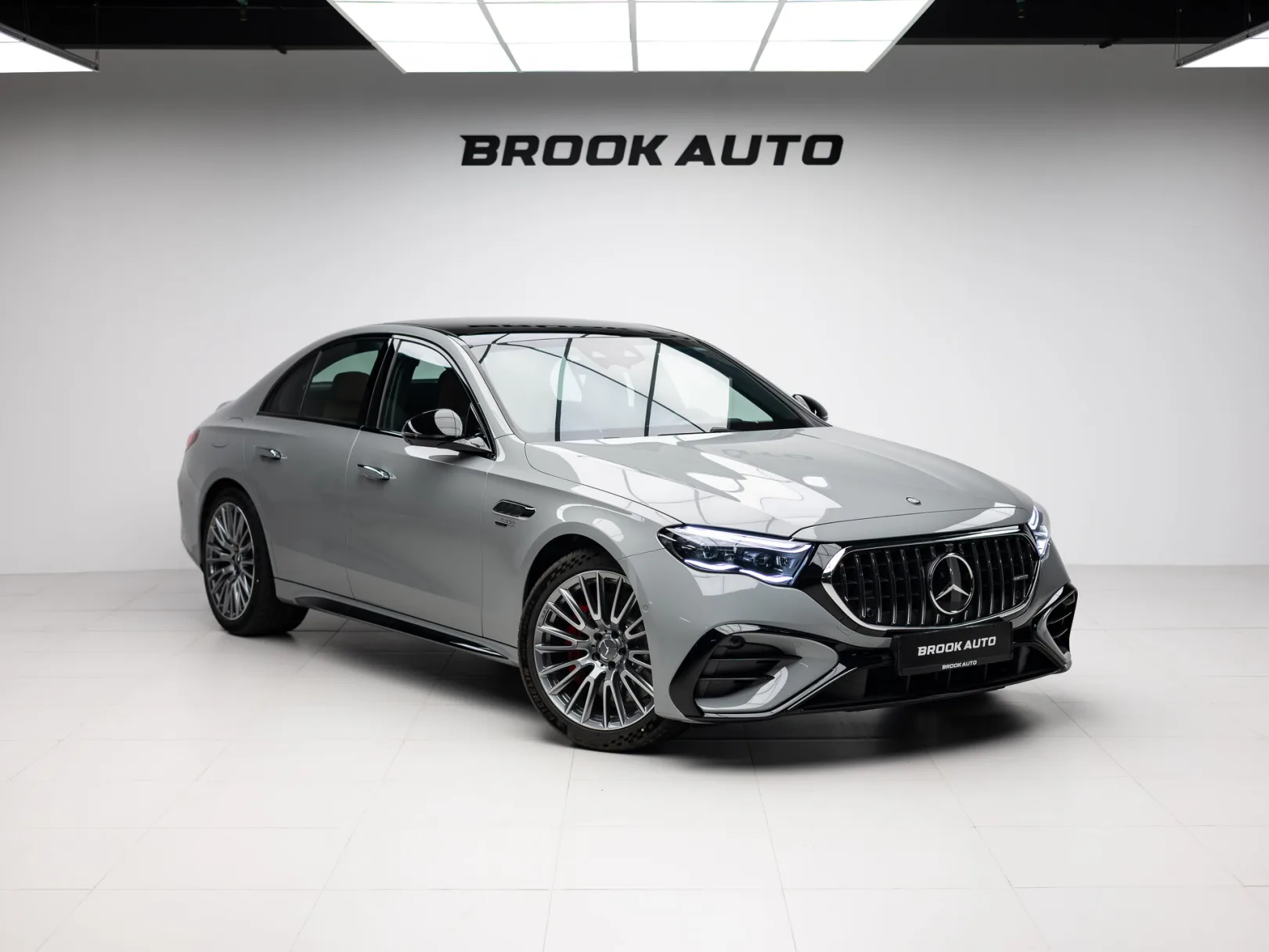 Mercedes-Benz E-Класс AMG E 53 4MATIC+ VI (W214), 2026 — экстерьер, фото 3