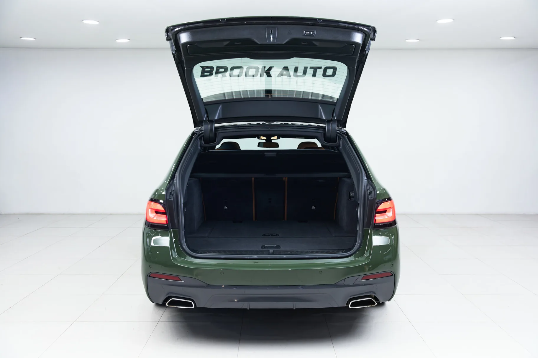 BMW 5 серии VII (G30/G31/G38) Рестайлинг, 2022 — экстерьер, фото 32