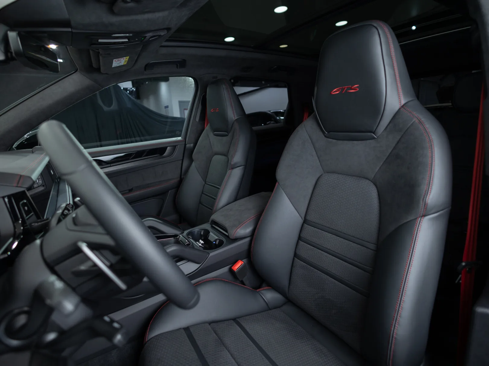 Porsche Cayenne GTS III Рестайлинг, 2024 — экстерьер, фото 10