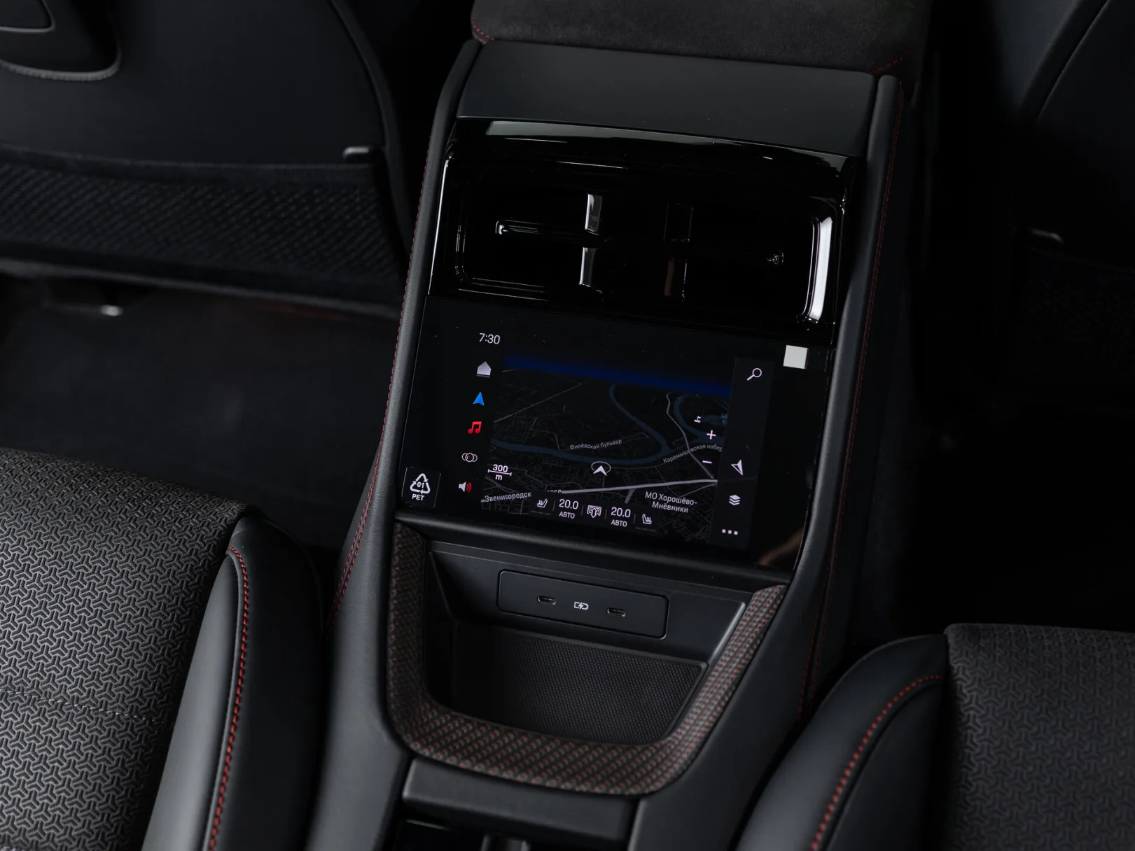 Porsche Panamera GTS III, 2025 — экстерьер, фото 33