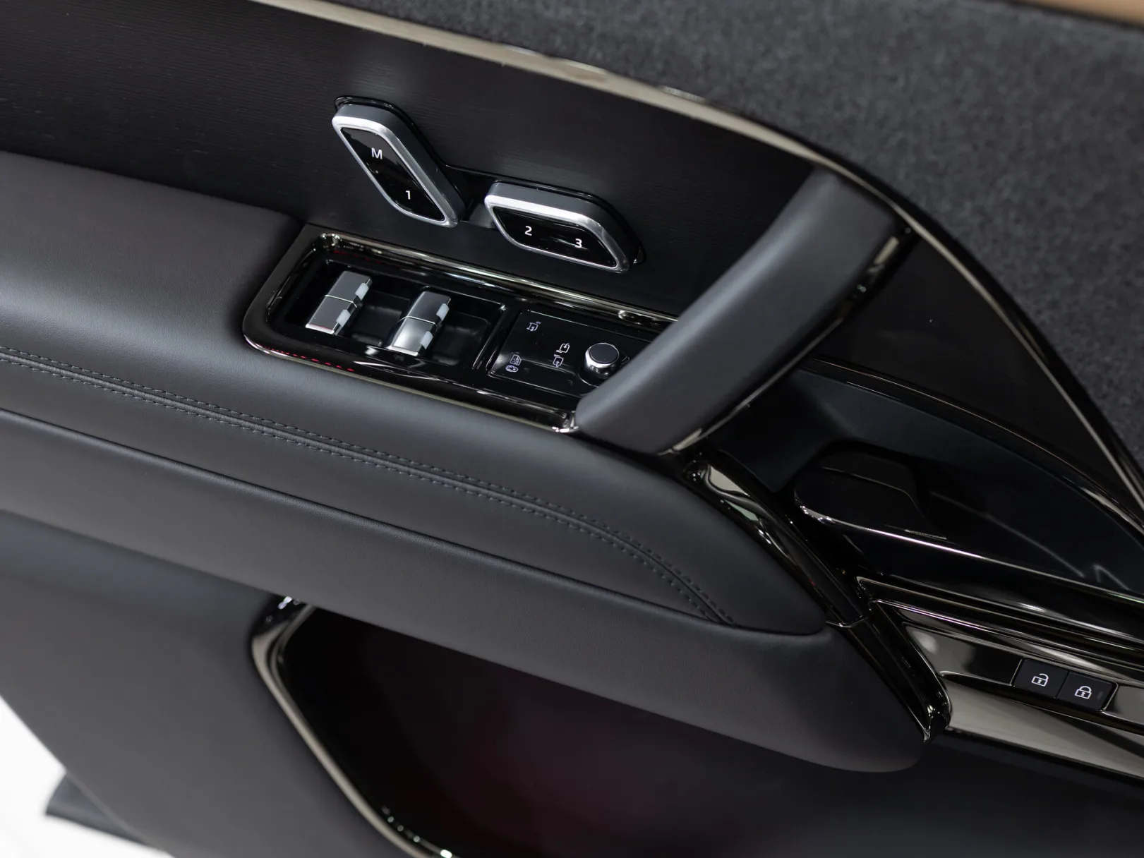 Land Rover Range Rover Sport Autobiography III, 2025 — экстерьер, фото 9