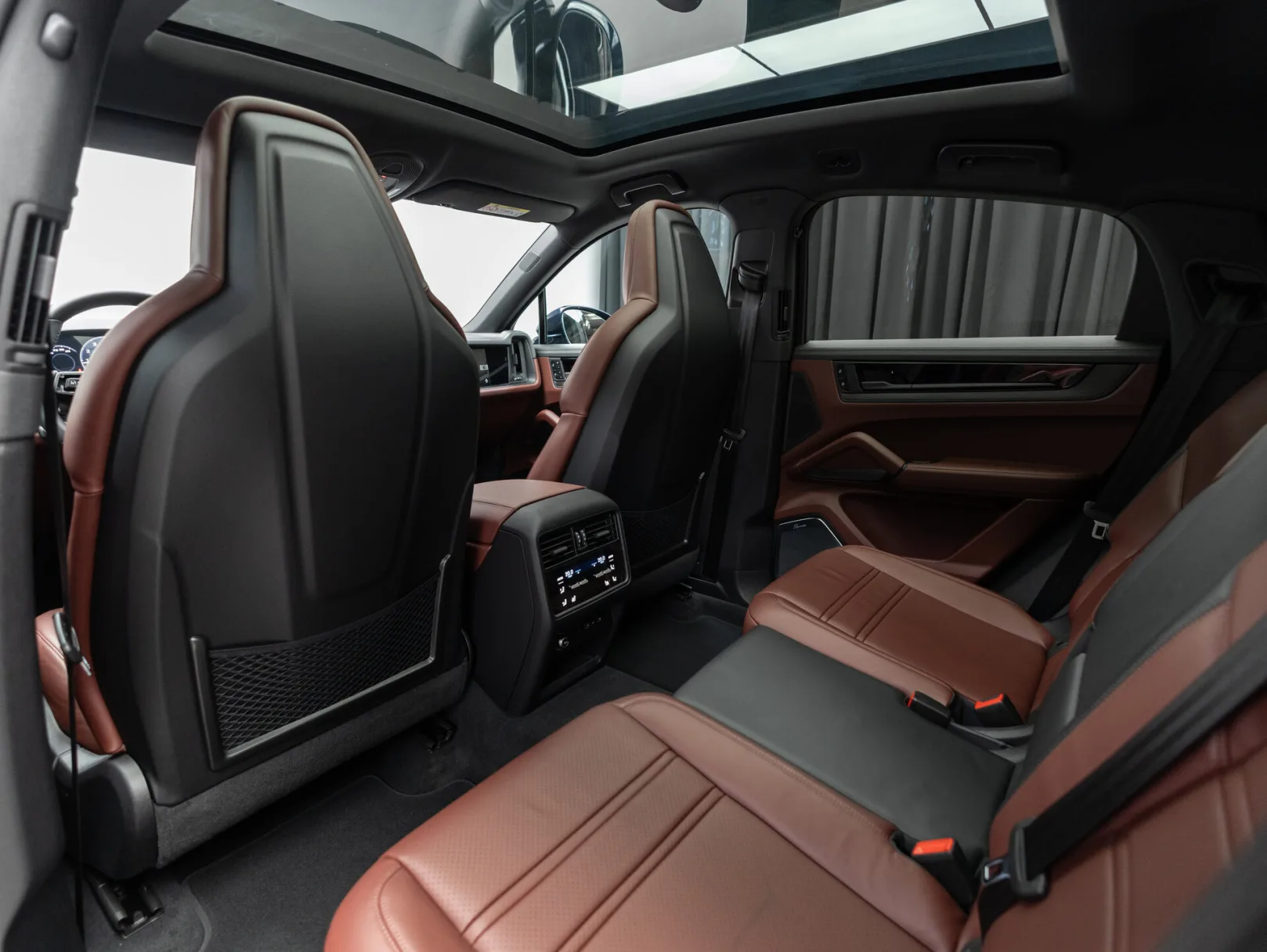 Porsche Cayenne Coupé III Рестайлинг, 2026 — экстерьер, фото 29