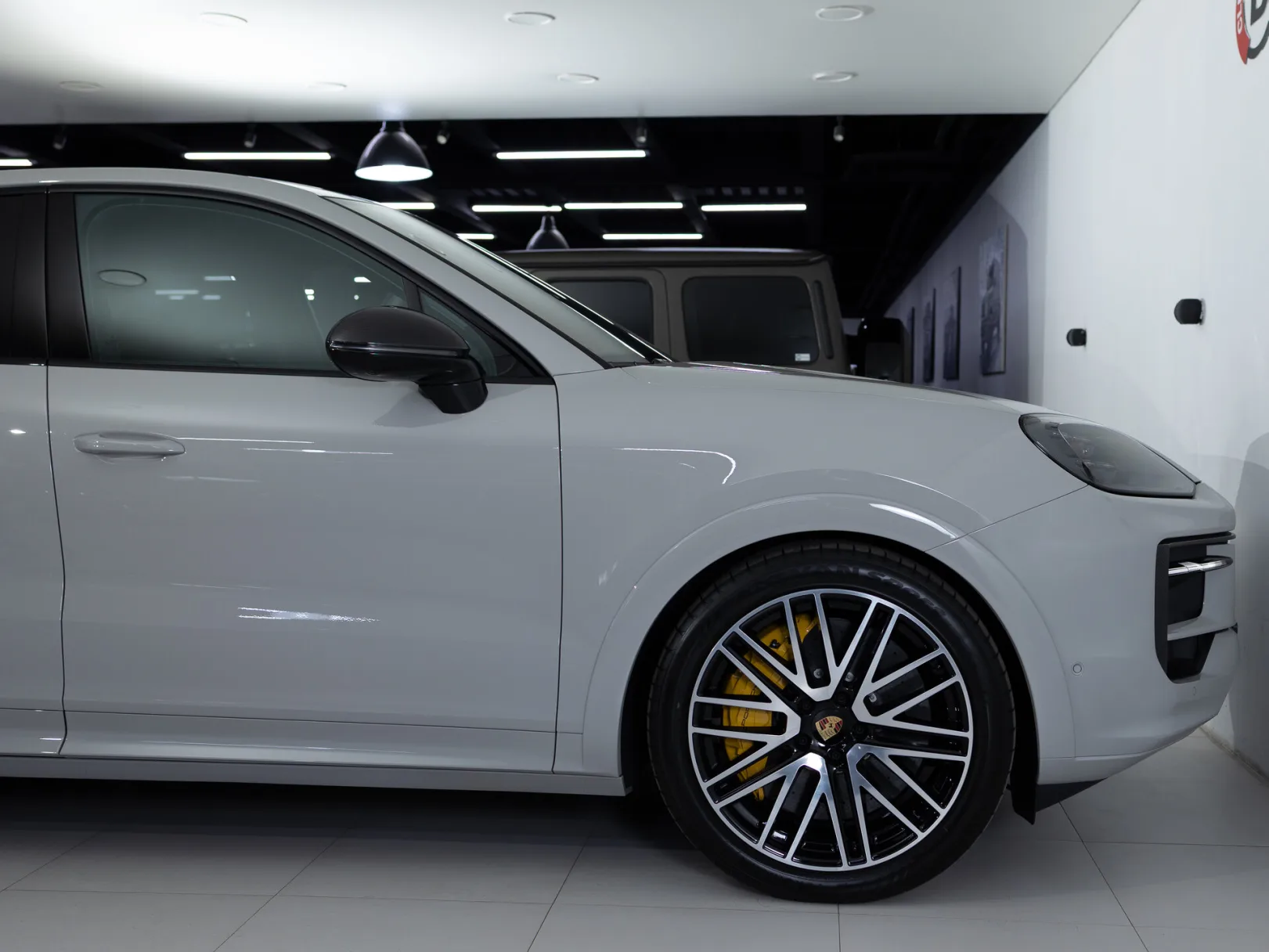 Porsche Cayenne GTS Coupé III Рестайлинг, 2024 — экстерьер, фото 38