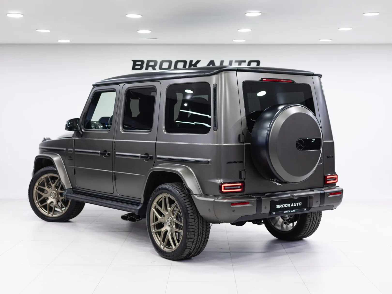 Mercedes-Benz G-Класс AMG G 63 II (W465) Рестайлинг, 2025 — экстерьер, фото 6