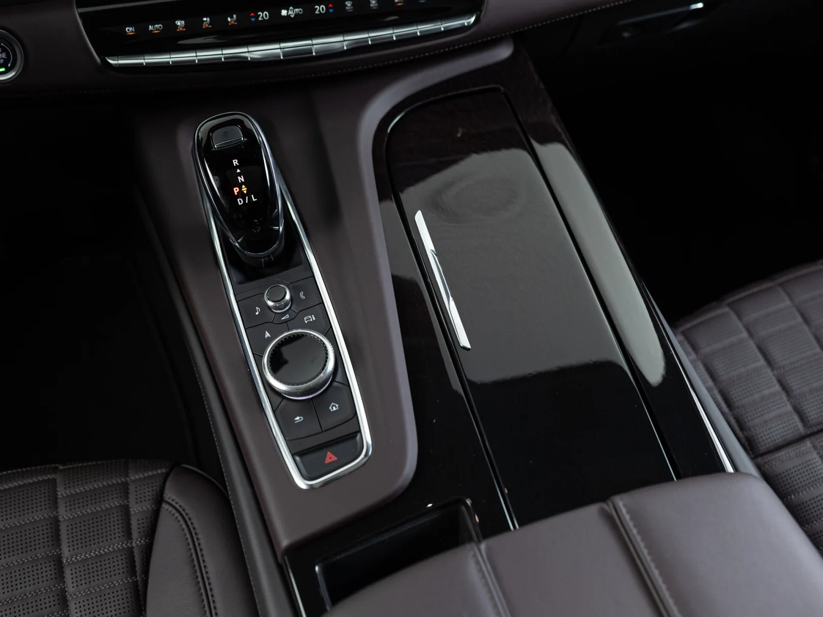 Cadillac Escalade Sport Platinum V, 2024 — экстерьер, фото 22