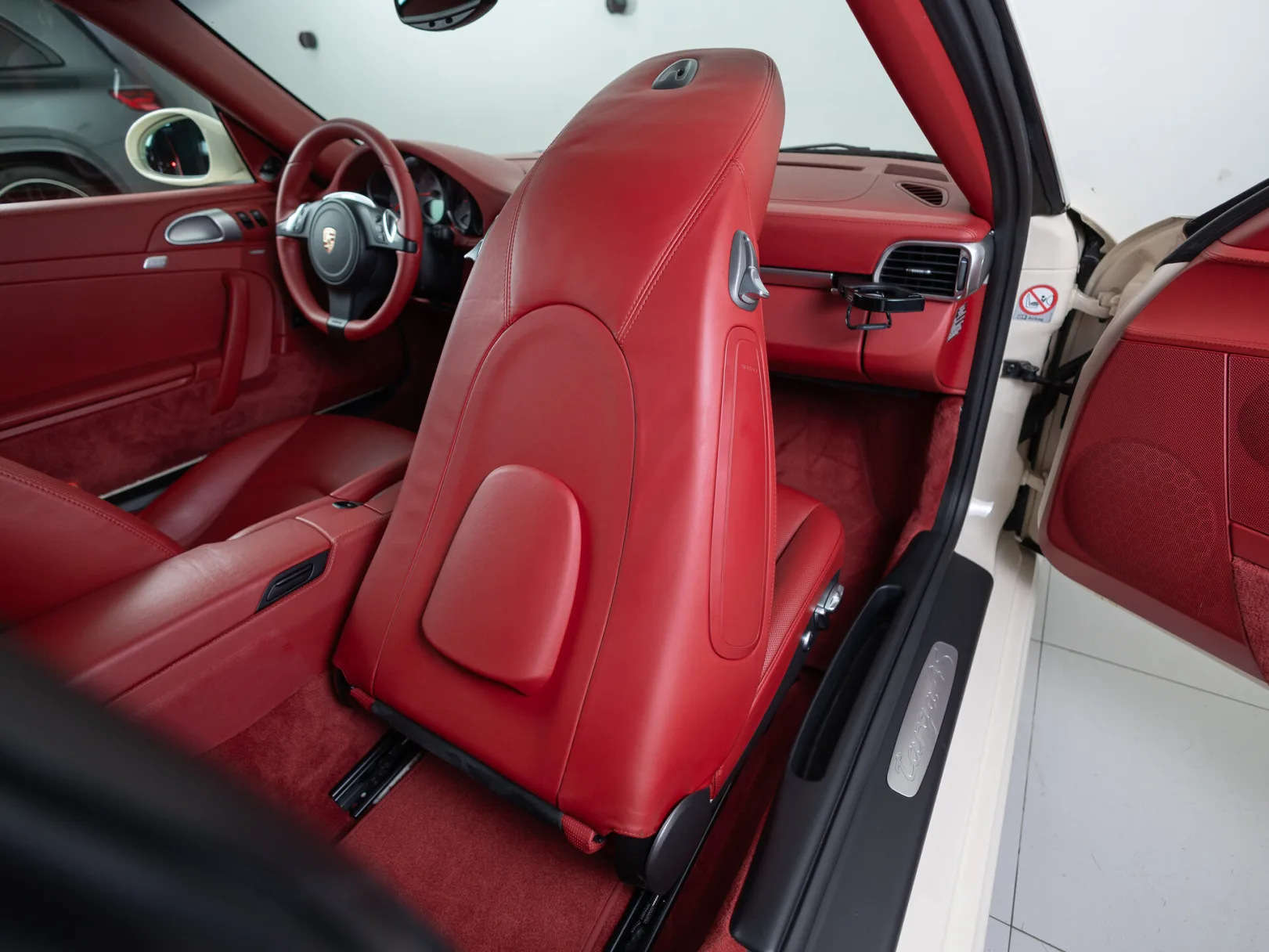 Porsche 911 Targa 4S VI (997) Рестайлинг, 2011 — экстерьер, фото 28