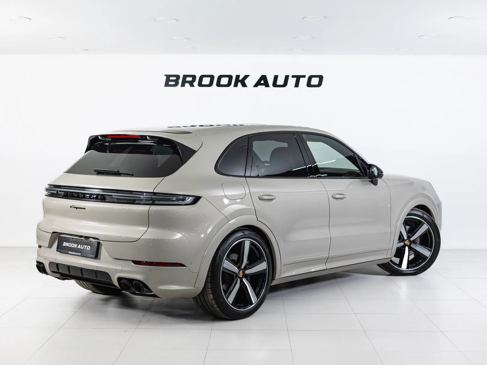 Porsche Cayenne Базовая III Рестайлинг, 2023 — экстерьер, фото 6