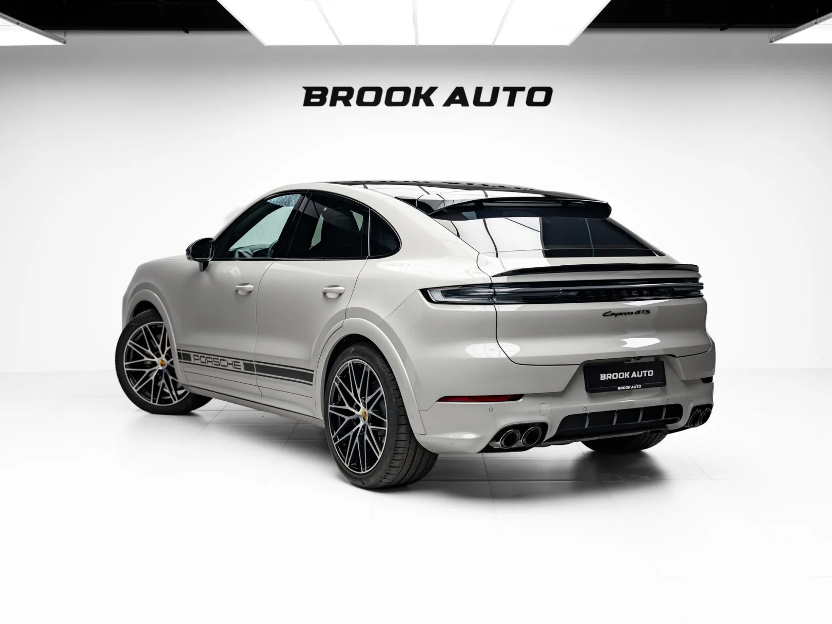 Porsche Cayenne GTS Coupé III Рестайлинг, 2025 — экстерьер, фото 6