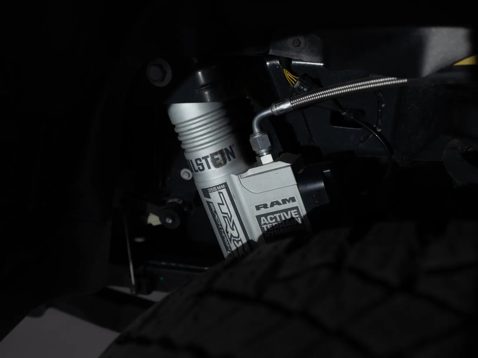Ram 1500 TRX V, 2023 — экстерьер, фото 35