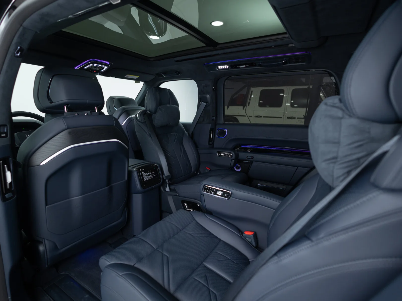 Zeekr 9X Max (6 seats) I, 2025 — экстерьер, фото 30