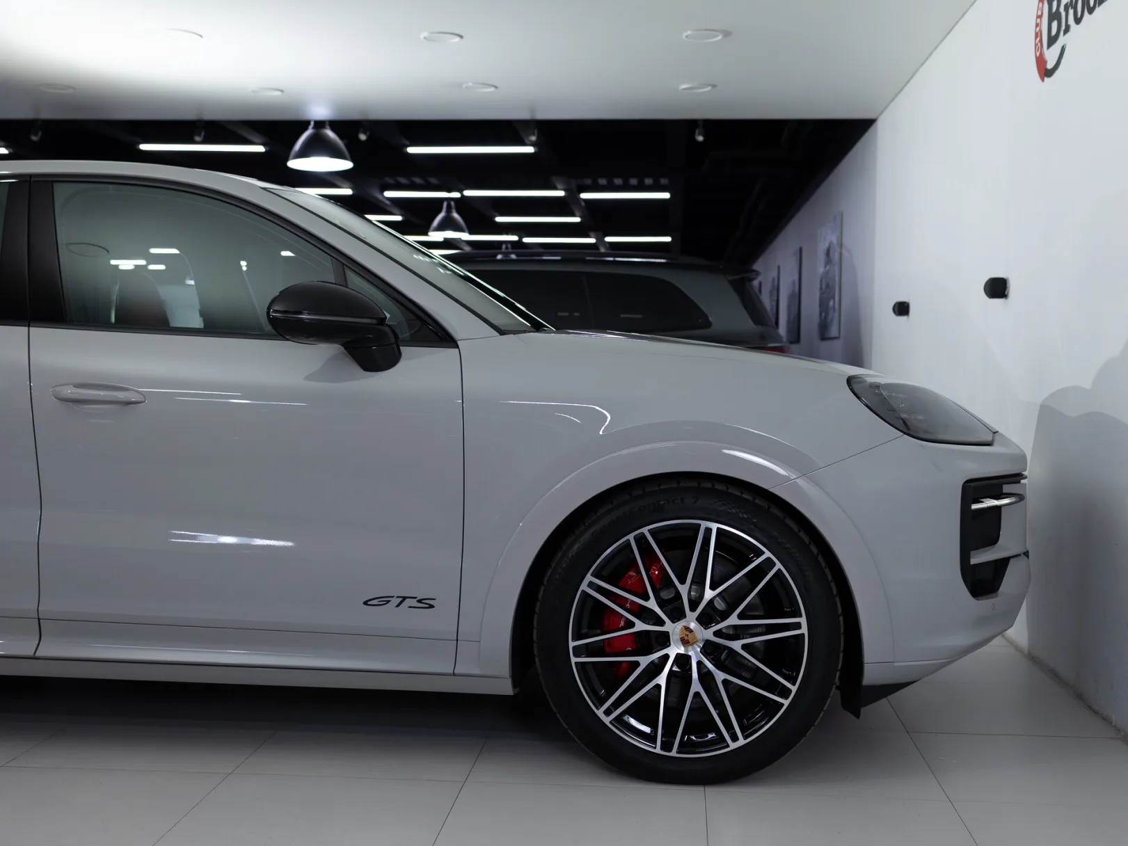 Porsche Cayenne GTS Coupé III Рестайлинг, 2024 — экстерьер, фото 33