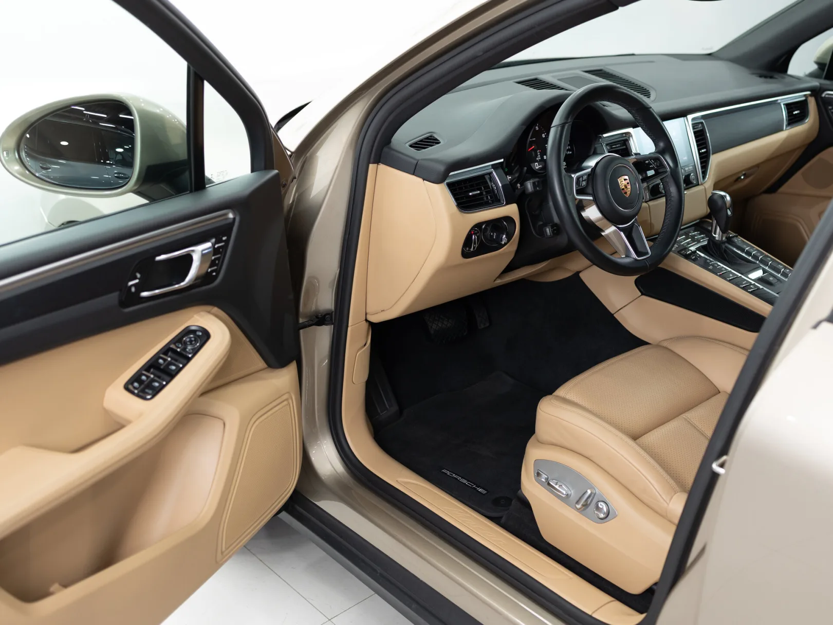 Porsche Macan I, 2018 — экстерьер, фото 7
