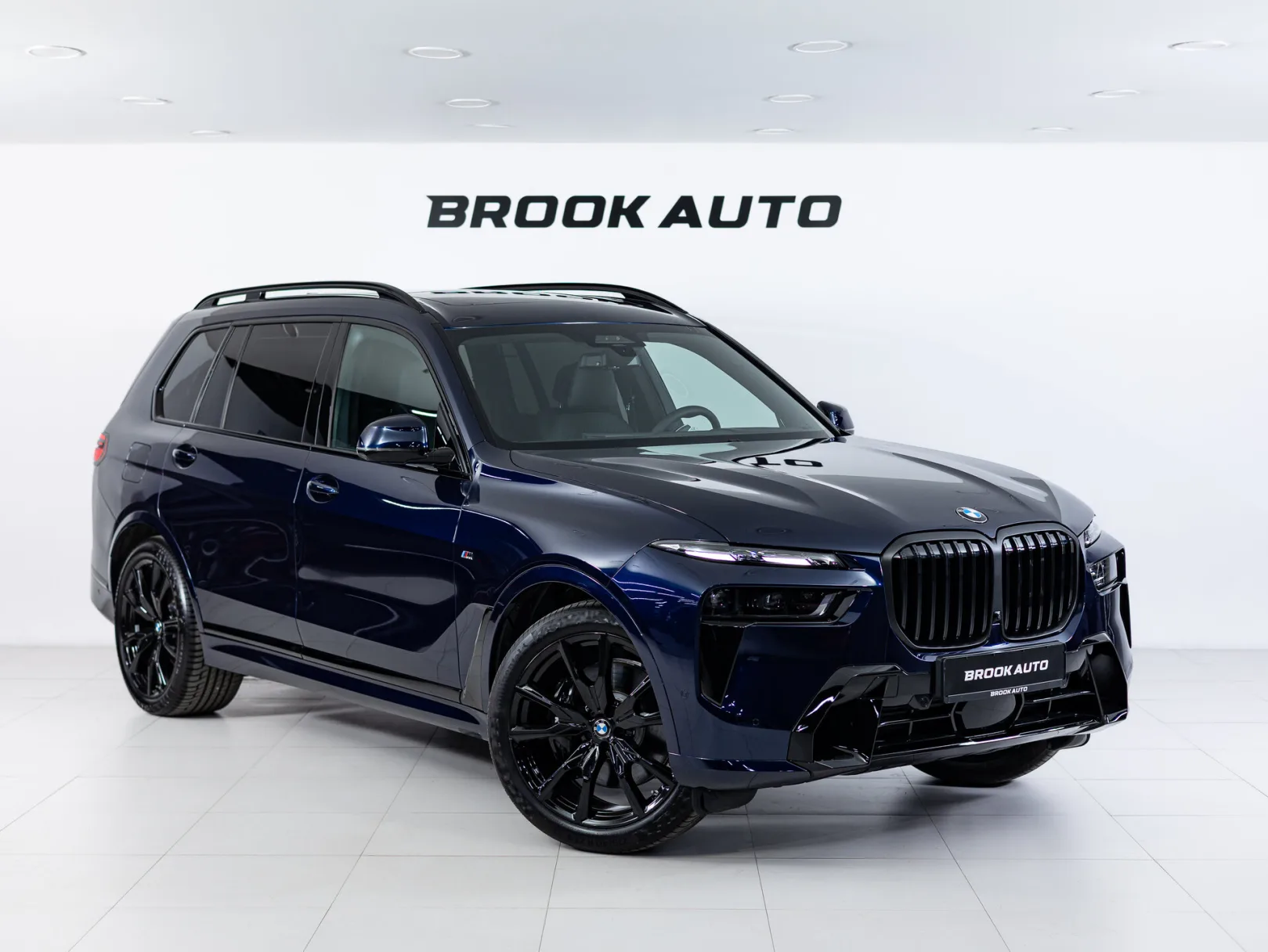 BMW X7 xDrive40d M Sport Pro I (G07) Рестайлинг, 2025 — экстерьер, фото 3