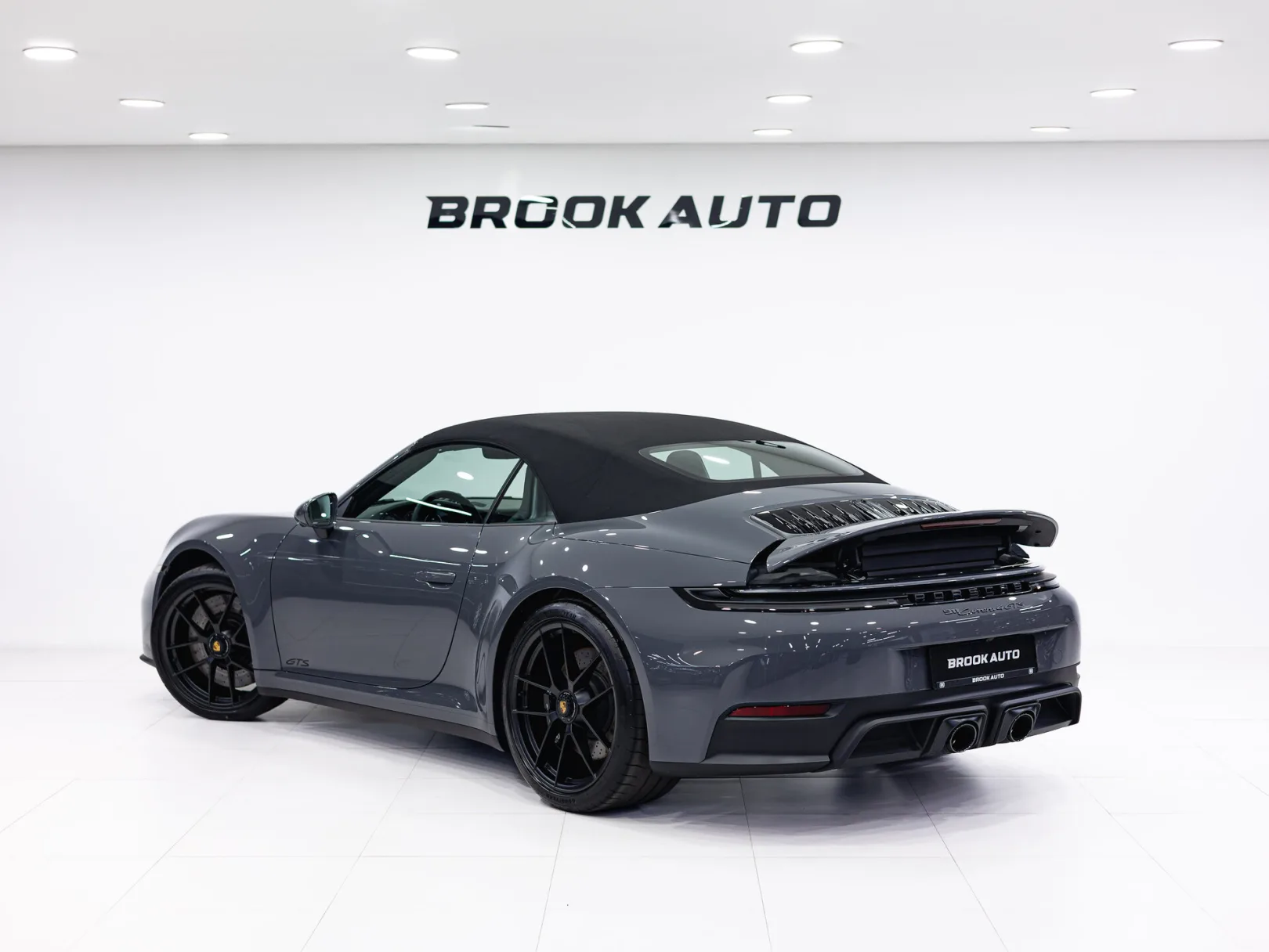 Porsche 911 Carrera 4 GTS VIII (992) Рестайлинг, 2025 — экстерьер, фото 12