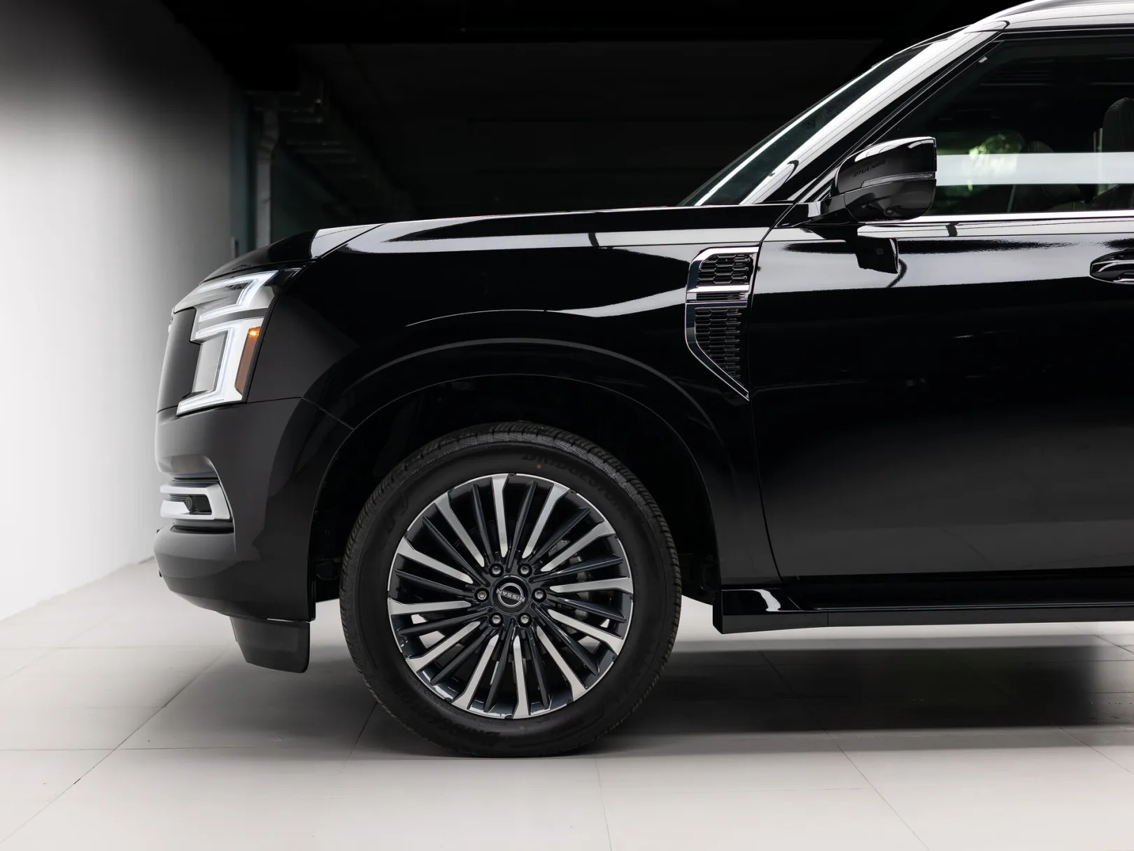 Nissan Armada Platinum Reserve III, 2025 — экстерьер, фото 40