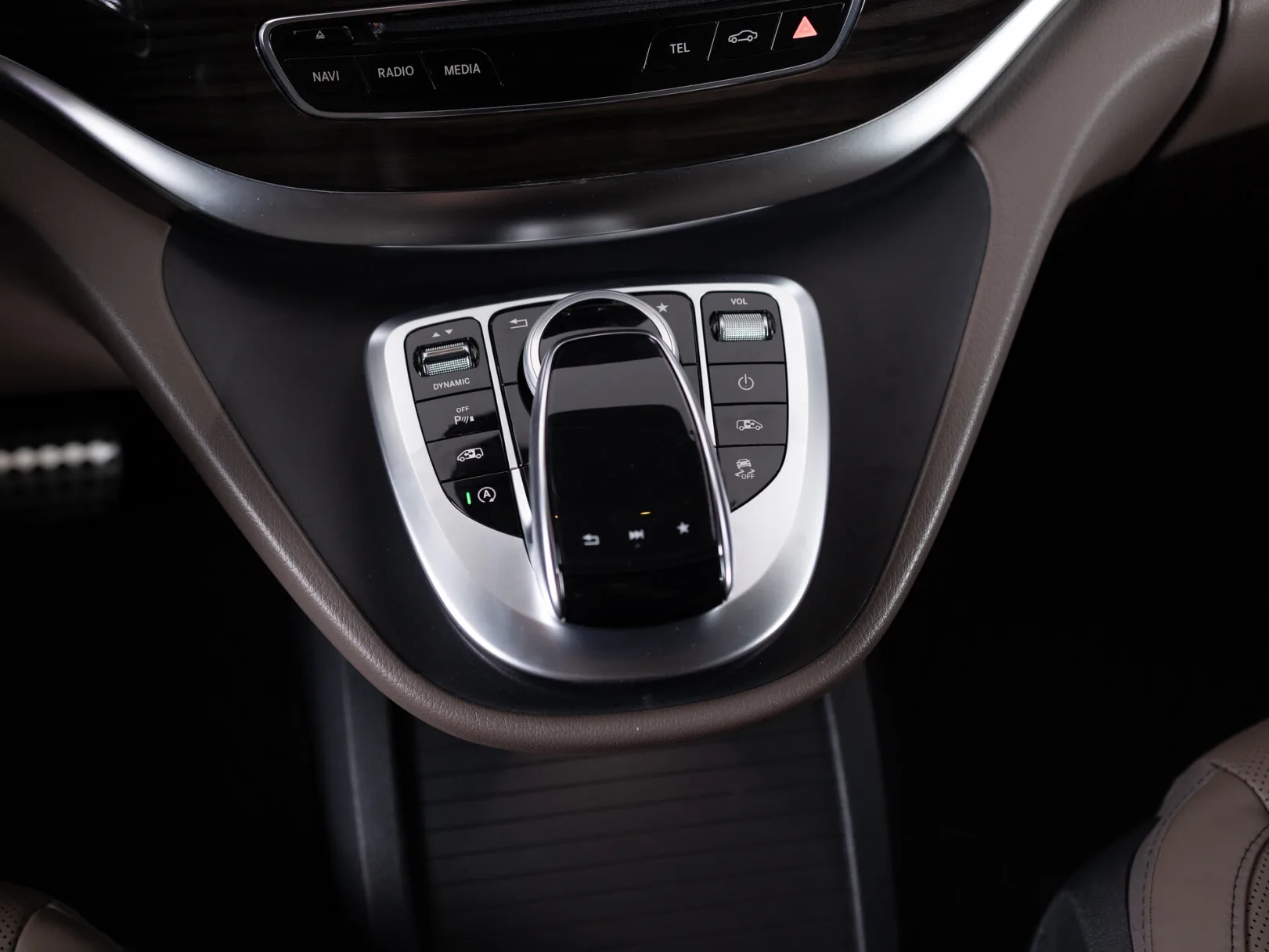 Mercedes-Benz V-Класс VIP III (W447) Рестайлинг, 2020 — экстерьер, фото 29