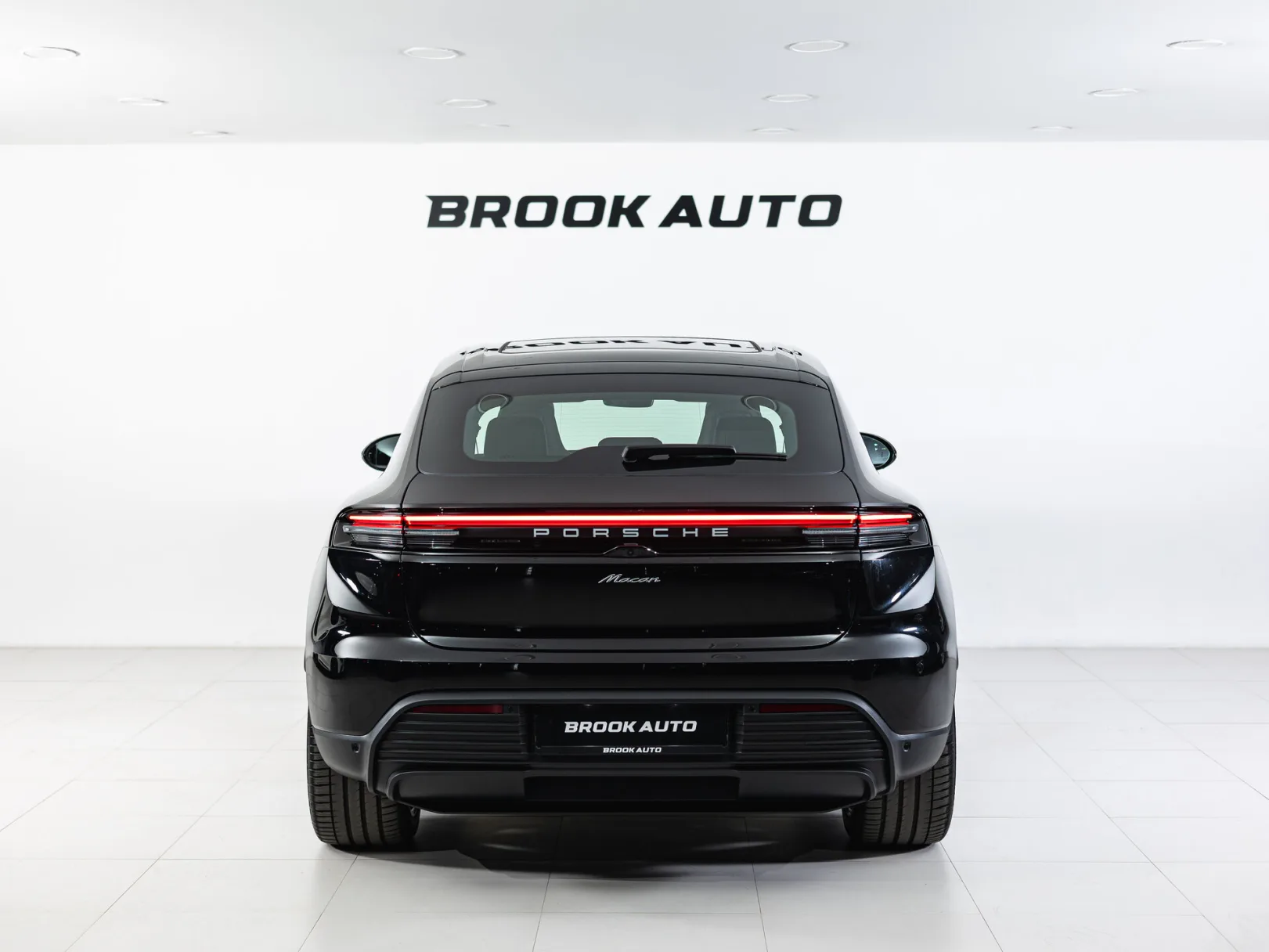 Porsche Macan Electric II, 2025 — экстерьер, фото 5