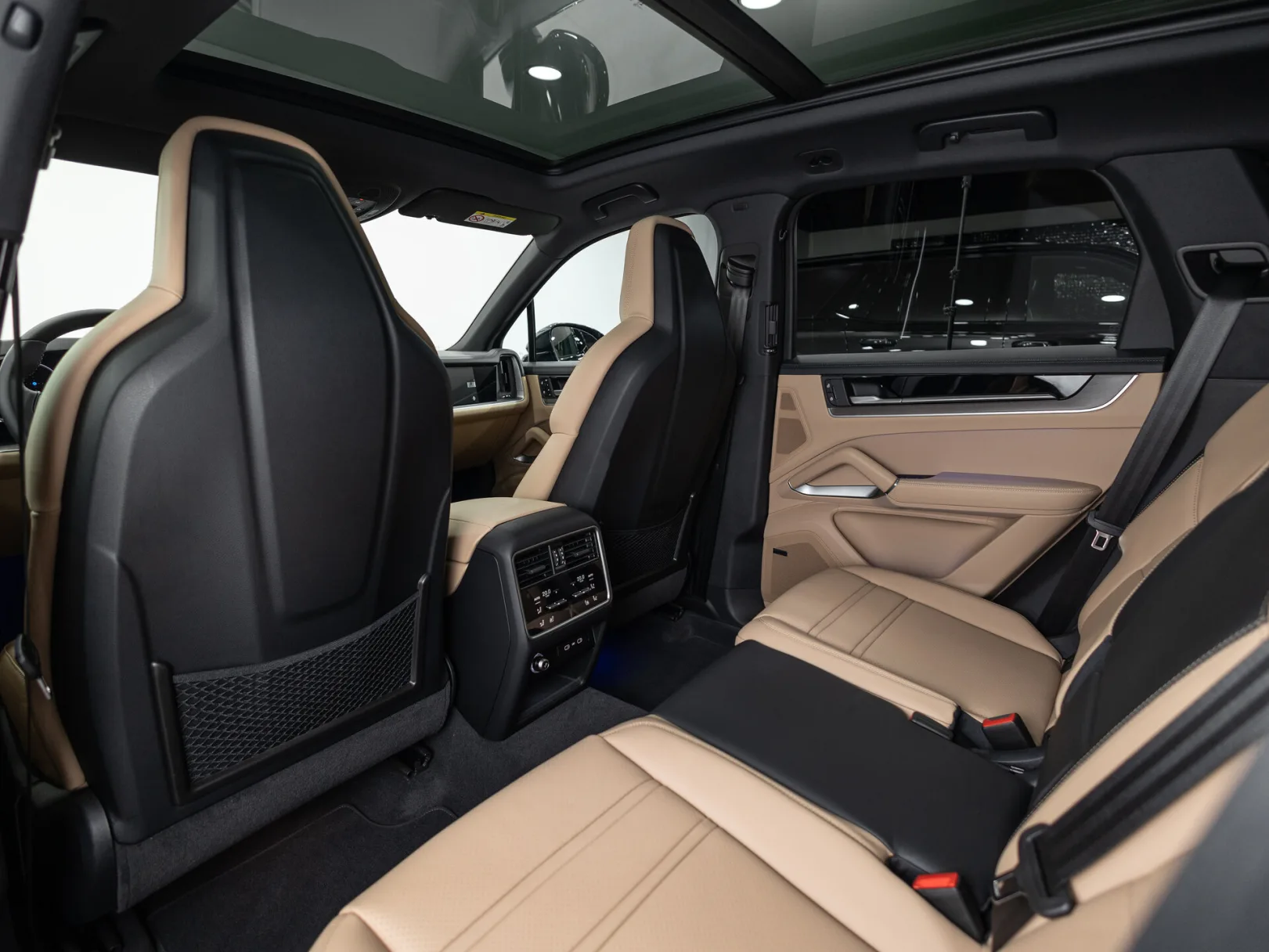 Porsche Cayenne Базовая III Рестайлинг, 2026 — экстерьер, фото 30