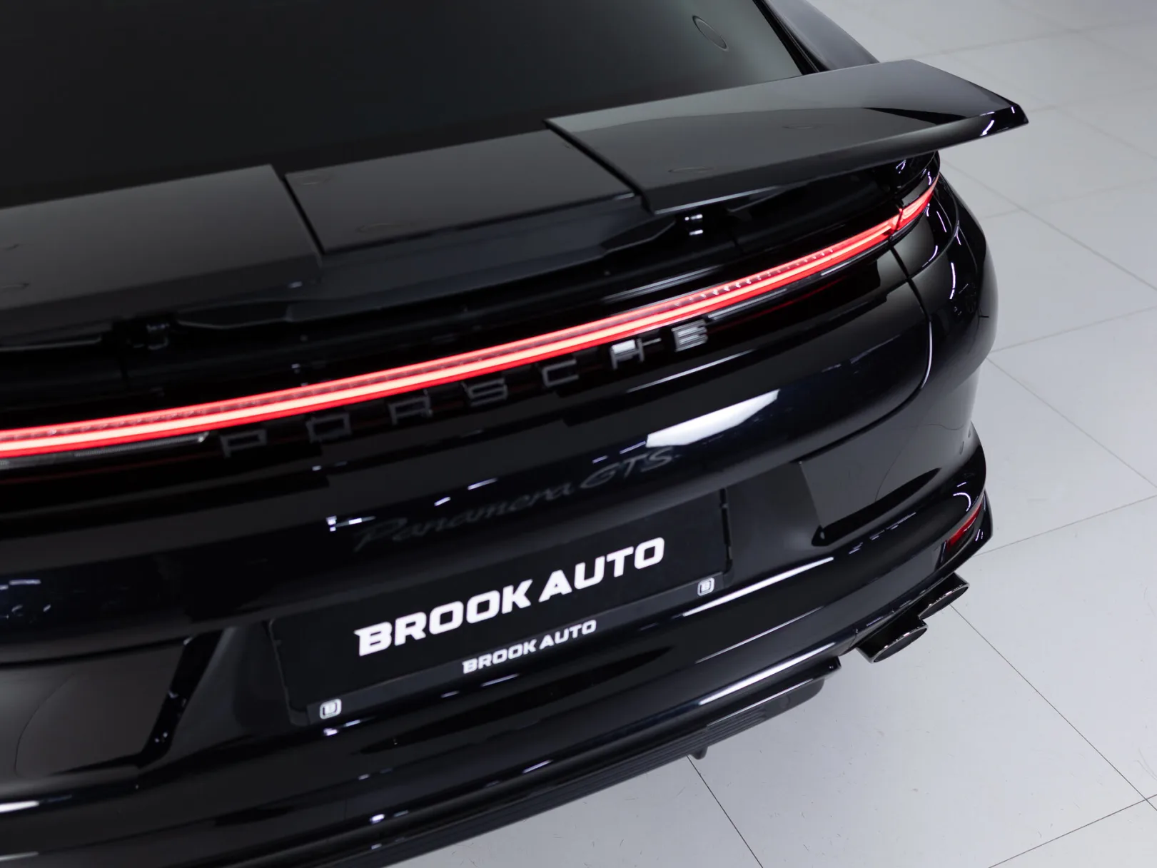 Porsche Panamera GTS III, 2025 — экстерьер, фото 36