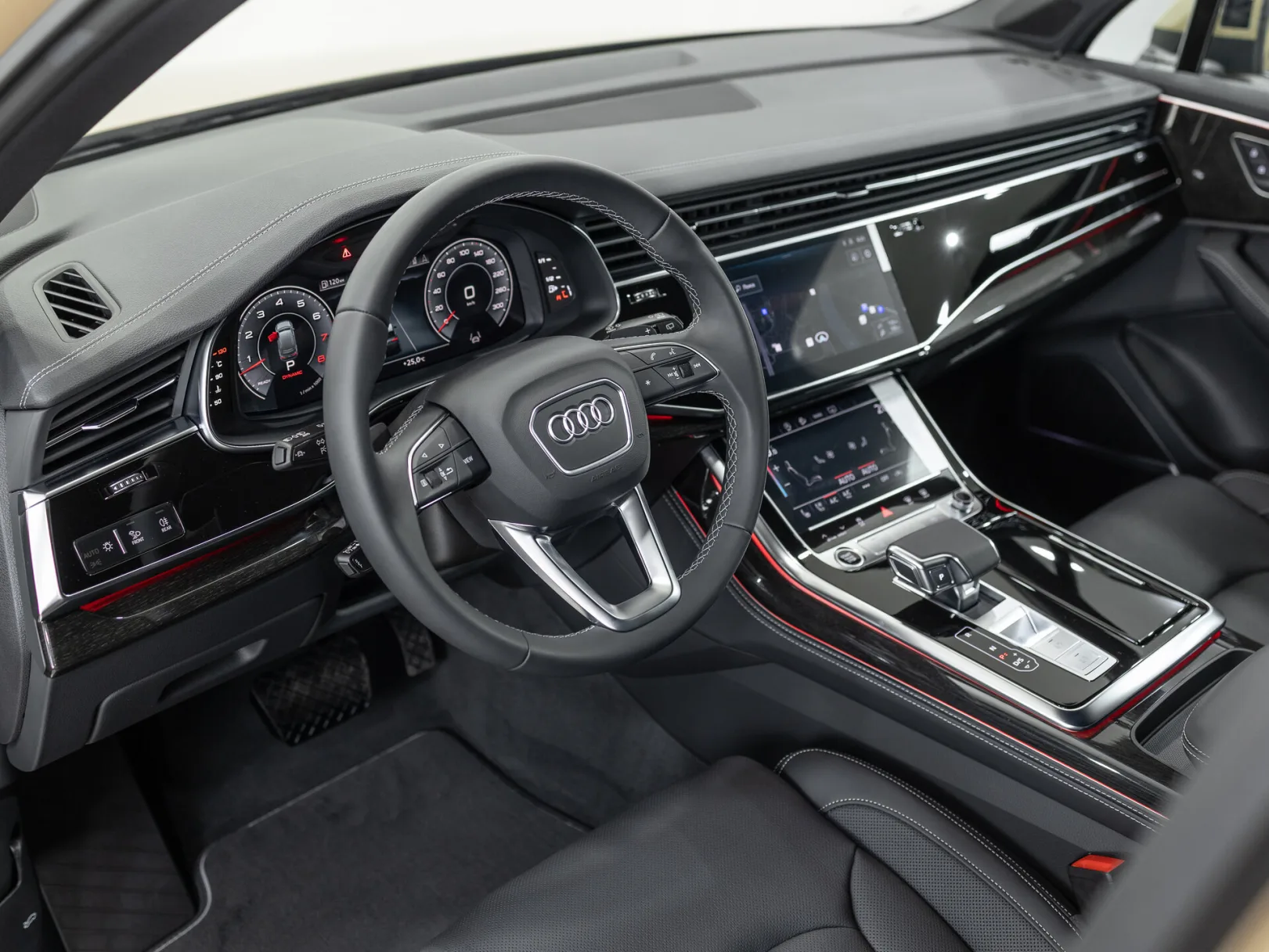 Audi Q7 55 TFSI quattro tiptronic II (4M) Рестайлинг 2, 2024 — экстерьер, фото 10
