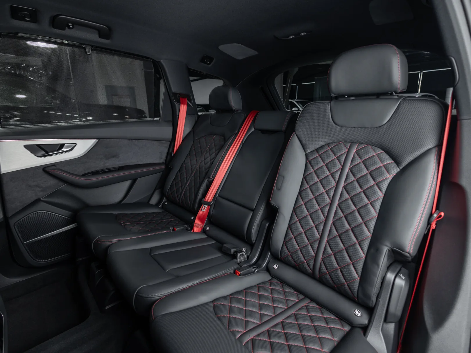 Audi Q7 55 TFSI quattro tiptronic II (4M) Рестайлинг 2, 2024 — экстерьер, фото 31