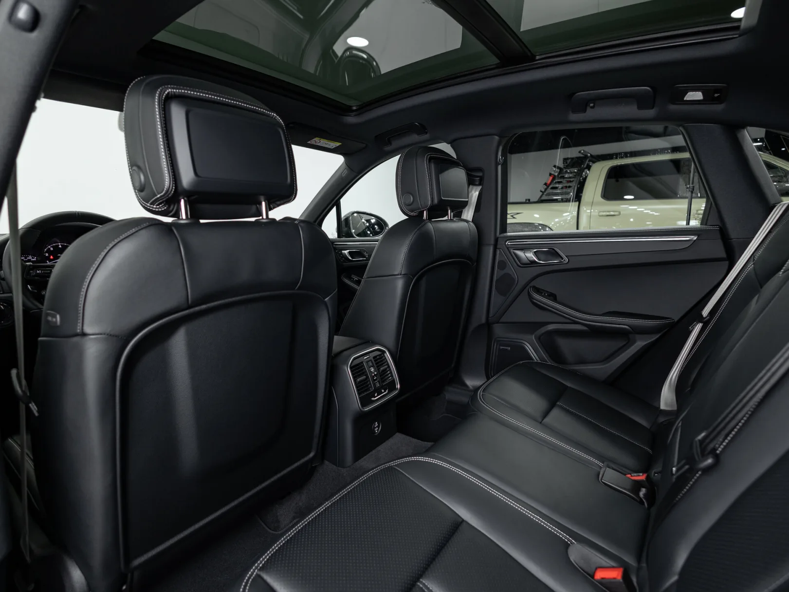 Porsche Macan T I Рестайлинг 2, 2026 — экстерьер, фото 23