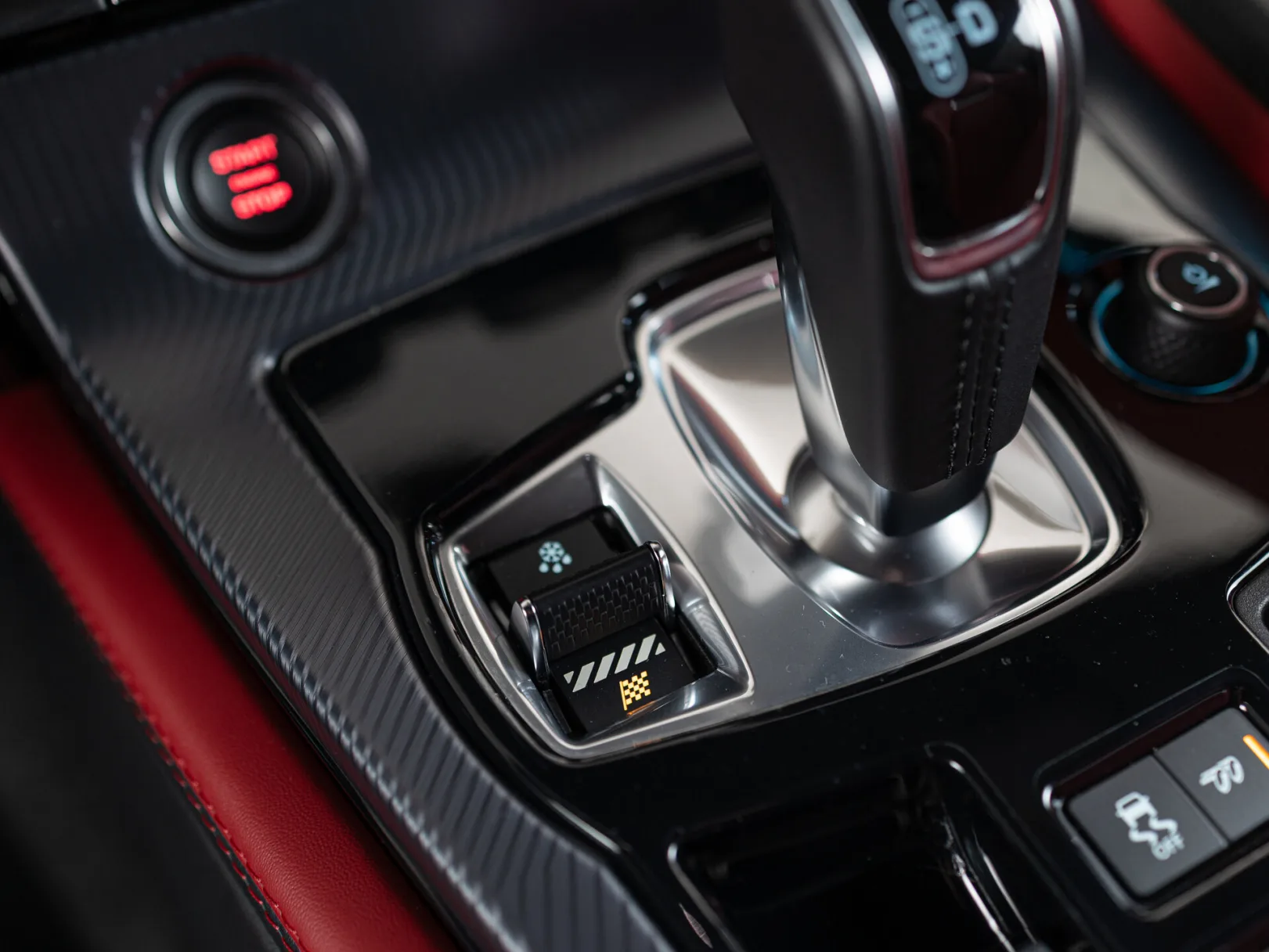 Jaguar F-Type R-Dynamic I Рестайлинг 2, 2020 — экстерьер, фото 22