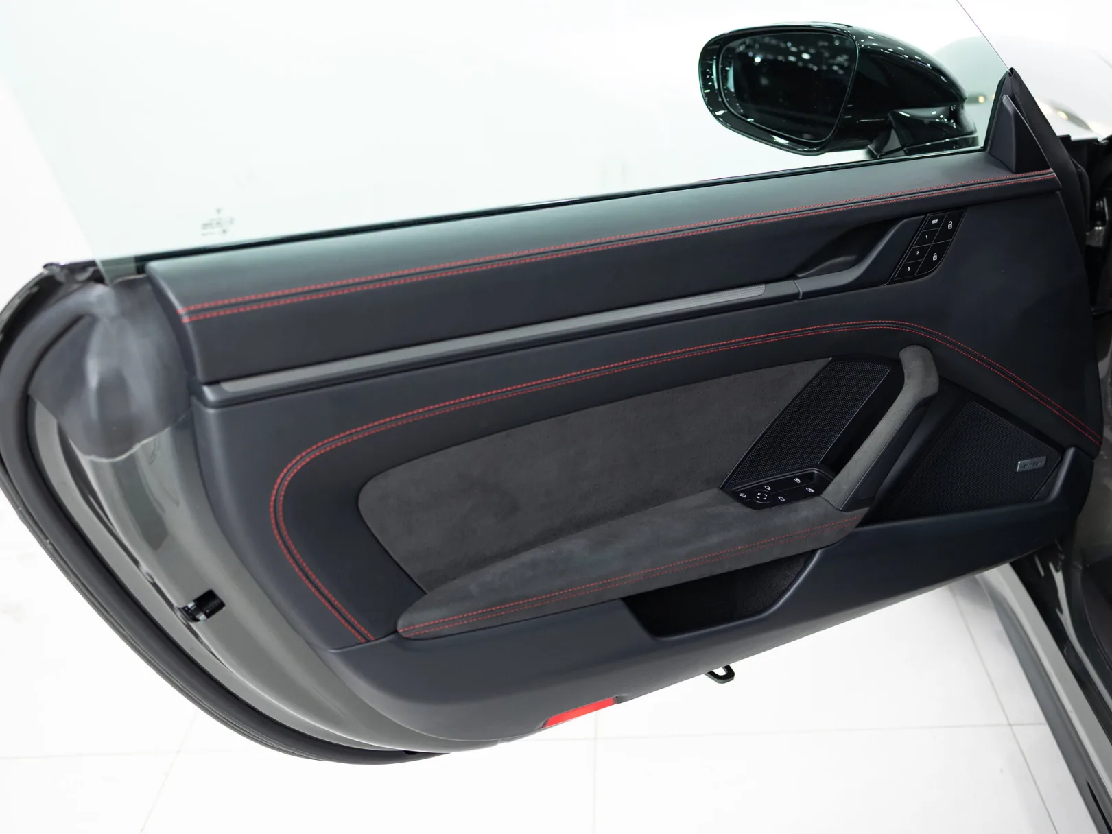 Porsche 911 Carrera 4 GTS VIII (992), 2021 — экстерьер, фото 8