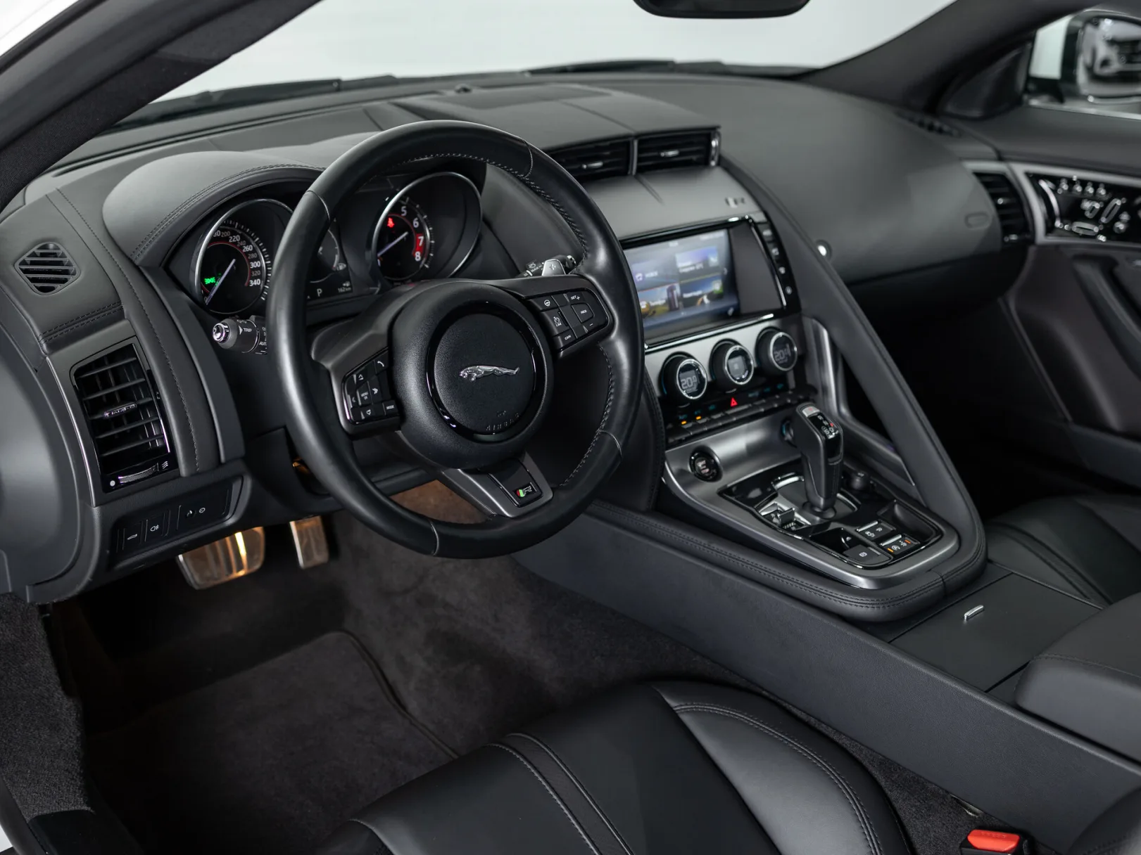 Jaguar F-Type R I, 2016 — экстерьер, фото 10