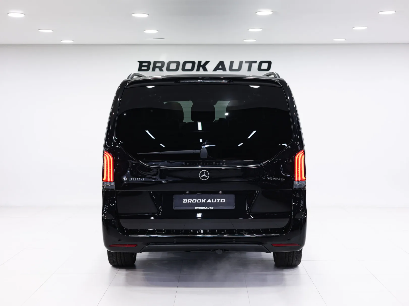 Mercedes-Benz V-Класс Exclusive AMG Line III (W447) Рестайлинг 2, 2025 — экстерьер, фото 5
