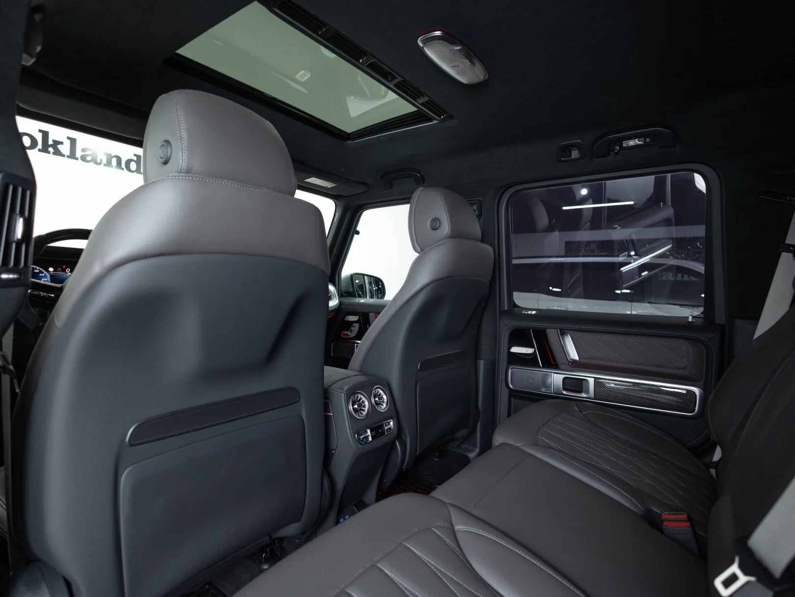 Mercedes-Benz G-Класс AMG G 63 II (W465) Рестайлинг, 2025 — экстерьер, фото 30