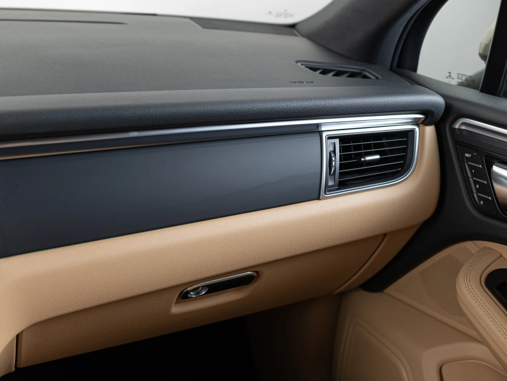 Porsche Macan I, 2018 — экстерьер, фото 16