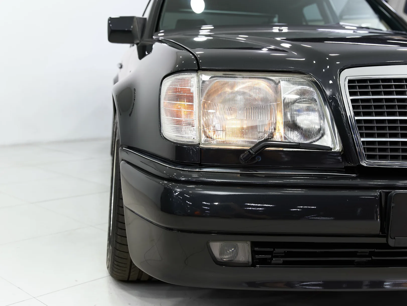 Mercedes-Benz W124 I, 1992 — экстерьер, фото 25