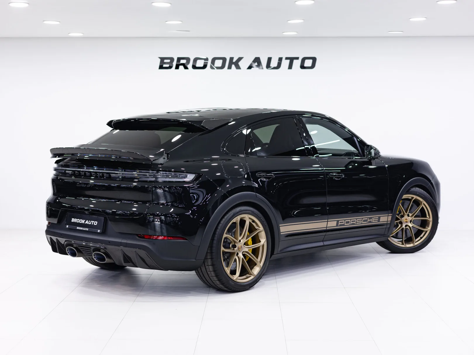 Porsche Cayenne Turbo GT III Рестайлинг, 2024 — экстерьер, фото 3