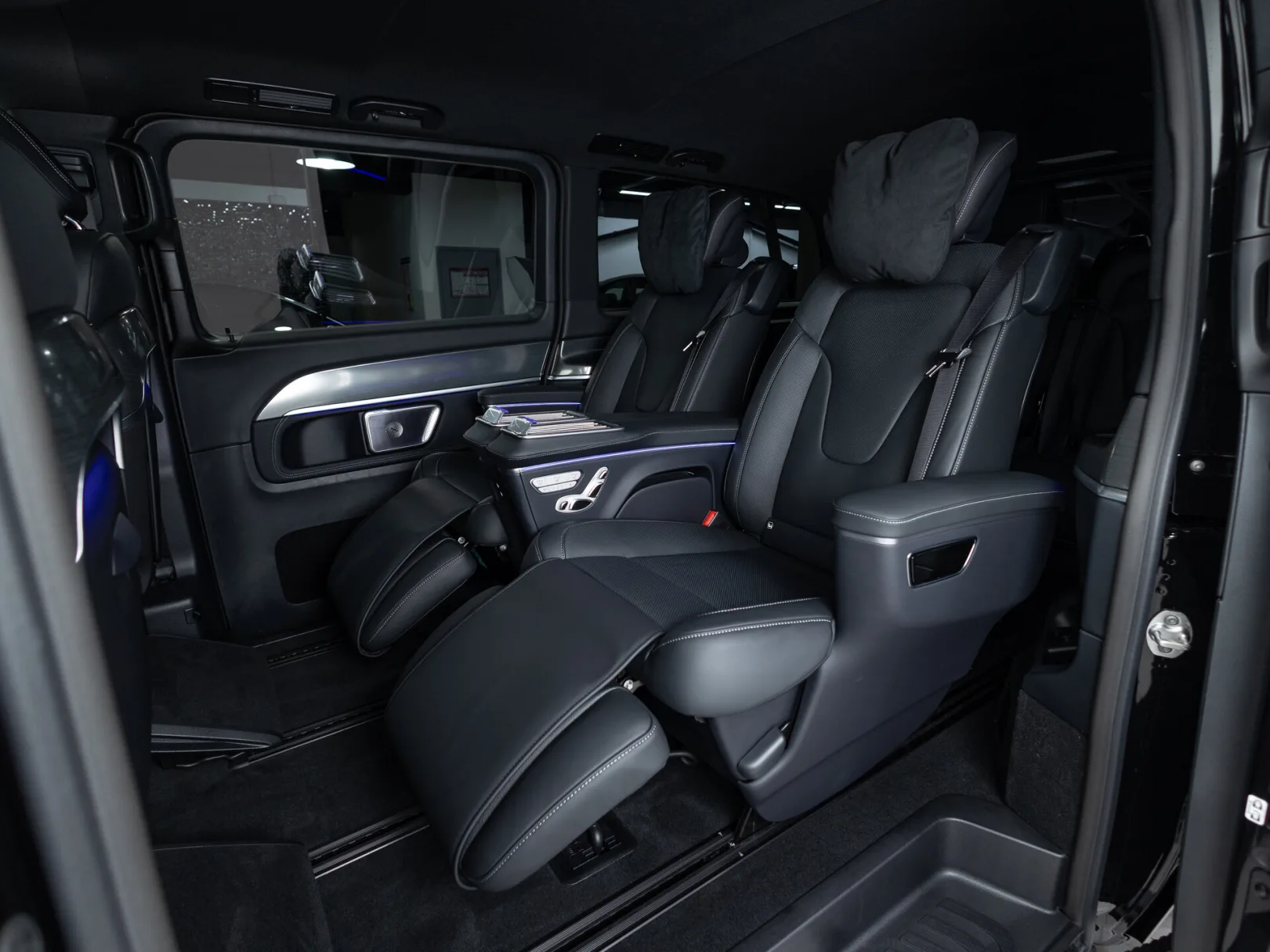 Mercedes-Benz V-Класс Exclusive III (W447) Рестайлинг 2, 2025 — экстерьер, фото 33