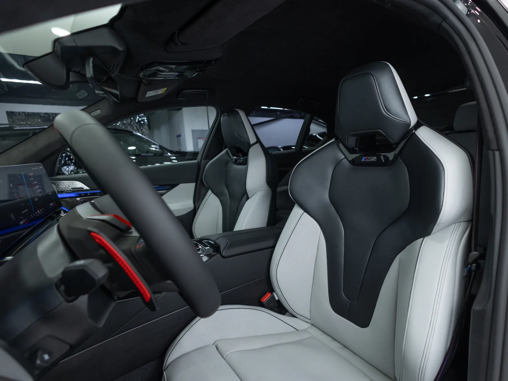 BMW M5 VII (G90), 2025 — экстерьер, фото 11