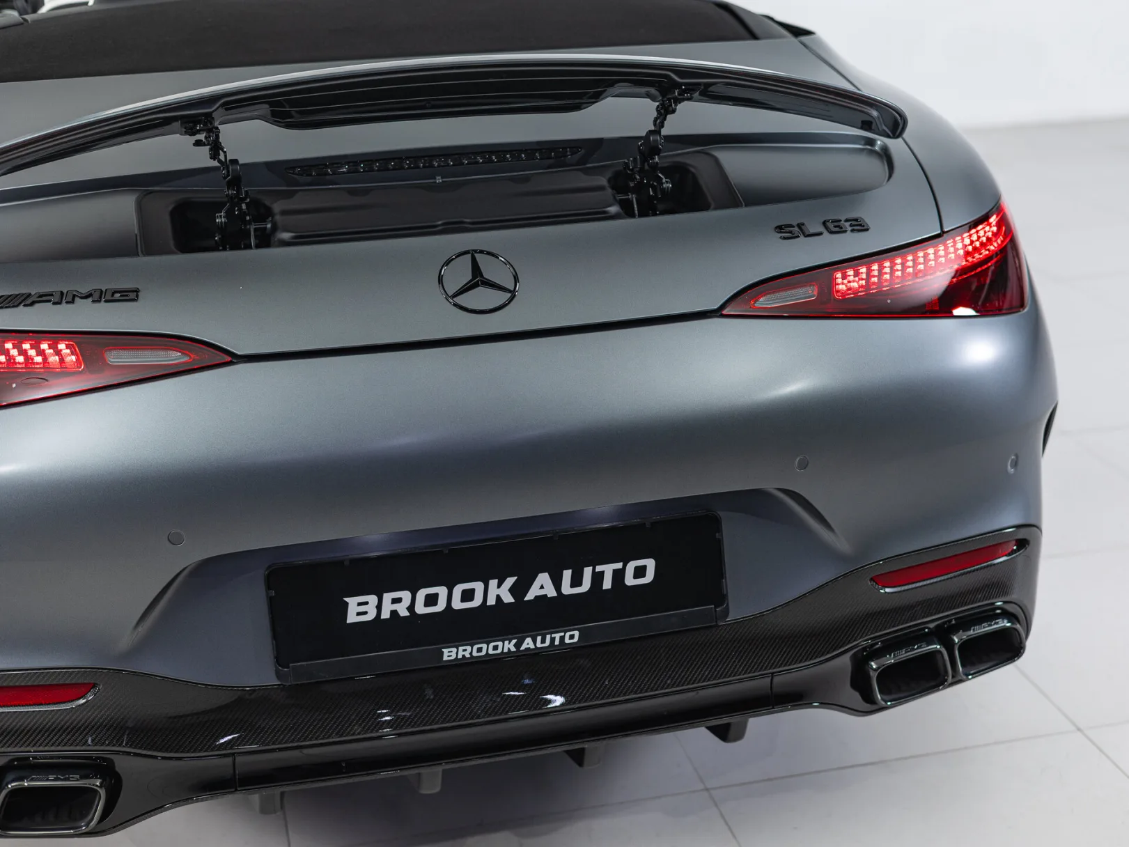Mercedes-Benz SL-Класс AMG SL 63 4MATIC+ IV (R232), 2023 — экстерьер, фото 37