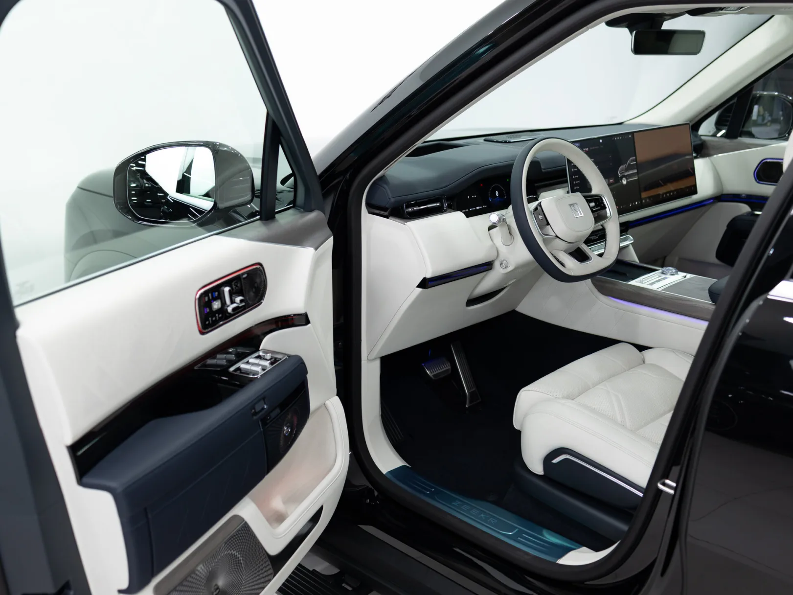 Zeekr 9X Ultra (6 seats) I, 2025 — экстерьер, фото 7