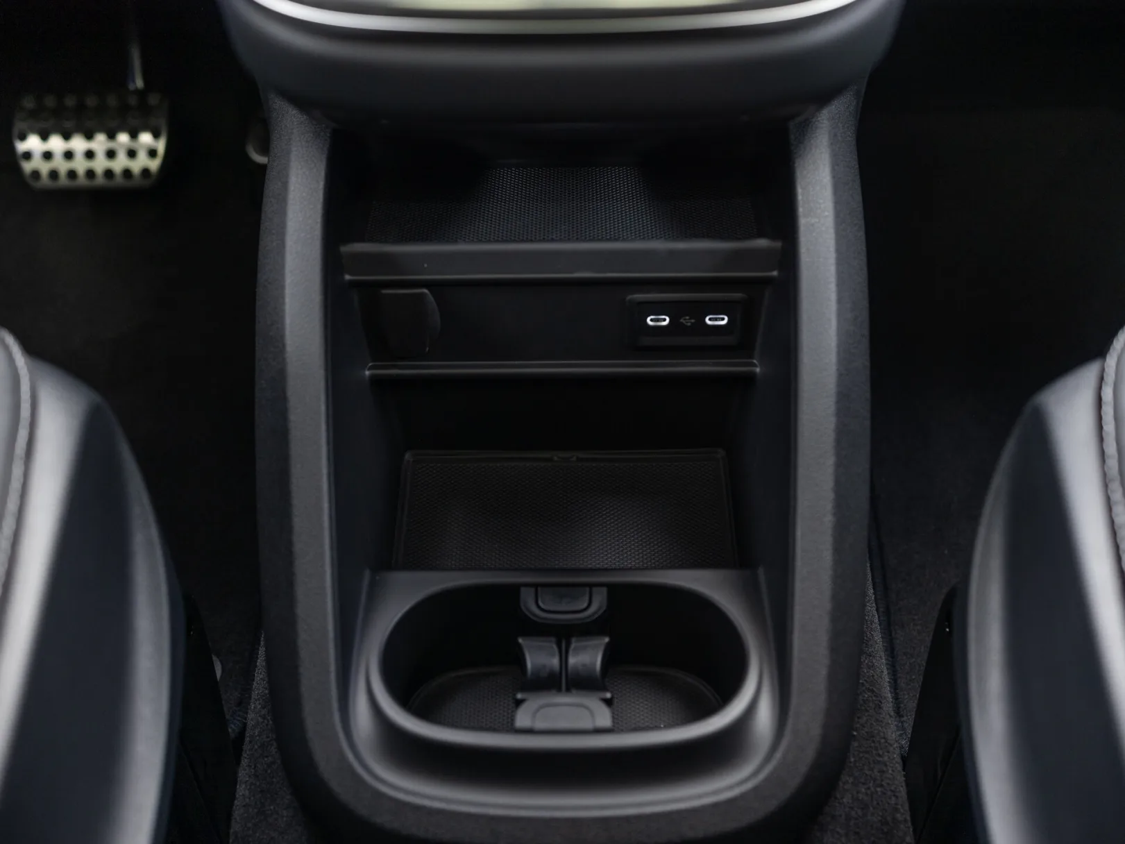 Mercedes-Benz V-Класс Exclusive AMG Line III (W447) Рестайлинг 2, 2026 — экстерьер, фото 23
