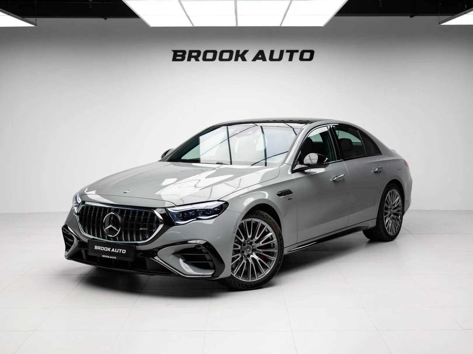 Mercedes-Benz E-Класс AMG E 53 4MATIC+ VI (W214), 2026 — экстерьер, фото 1