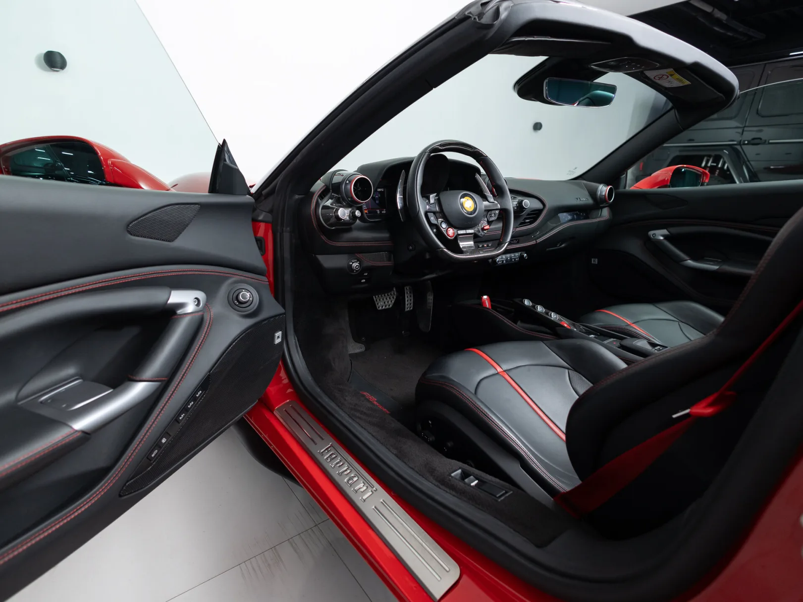 Ferrari F8 Individual I, 2021 — экстерьер, фото 14