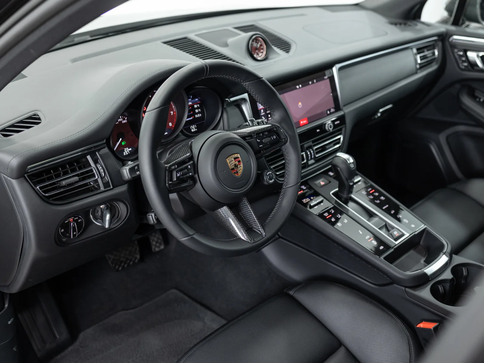 Porsche Macan T I Рестайлинг 2, 2026 — экстерьер, фото 10