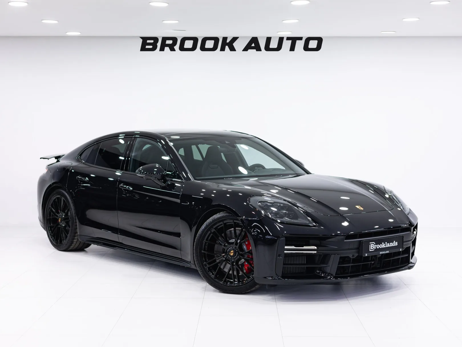 Porsche Panamera GTS III, 2025 — экстерьер, фото 3