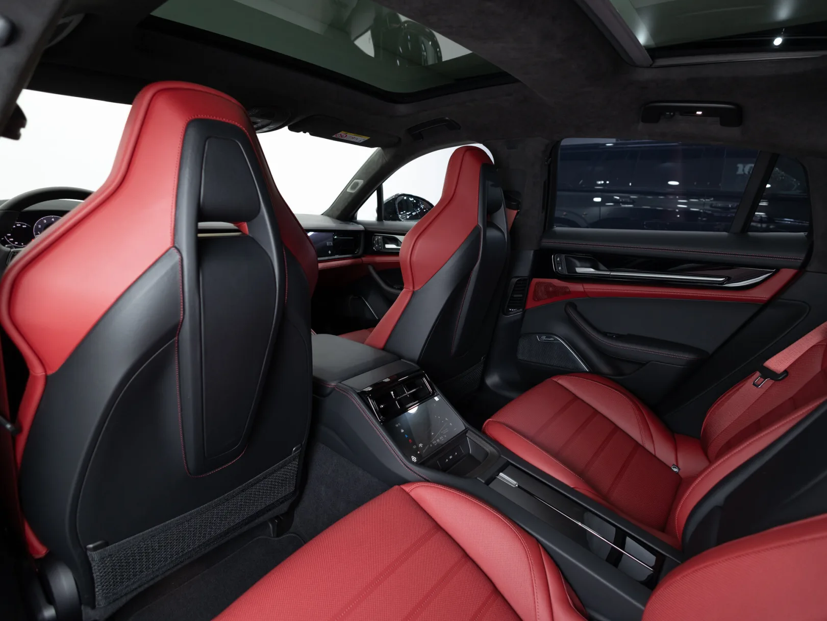 Porsche Panamera GTS III, 2024 — экстерьер, фото 25