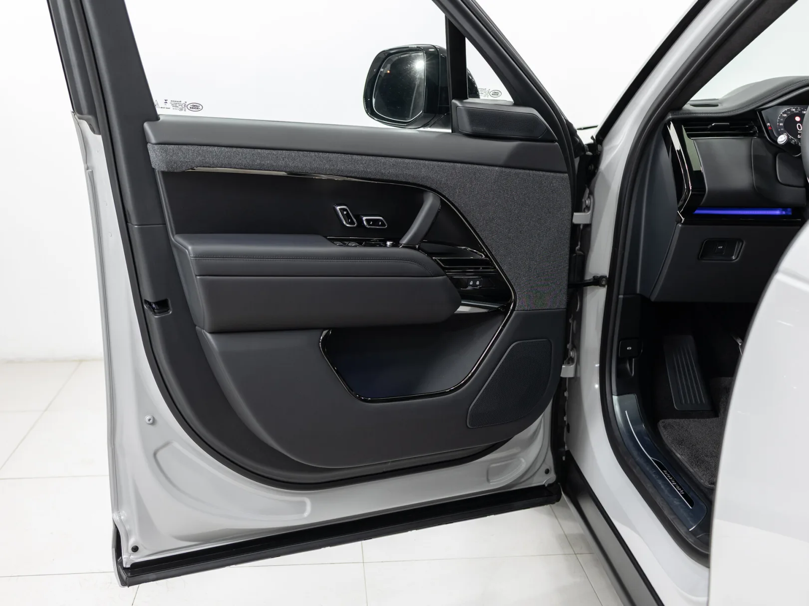 Land Rover Range Rover Sport Autobiography III, 2026 — экстерьер, фото 8