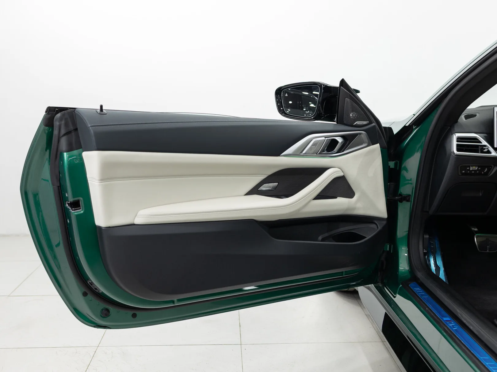 BMW M4 Competition xDrive G82/G83 Рестайлинг, 2025 — экстерьер, фото 14