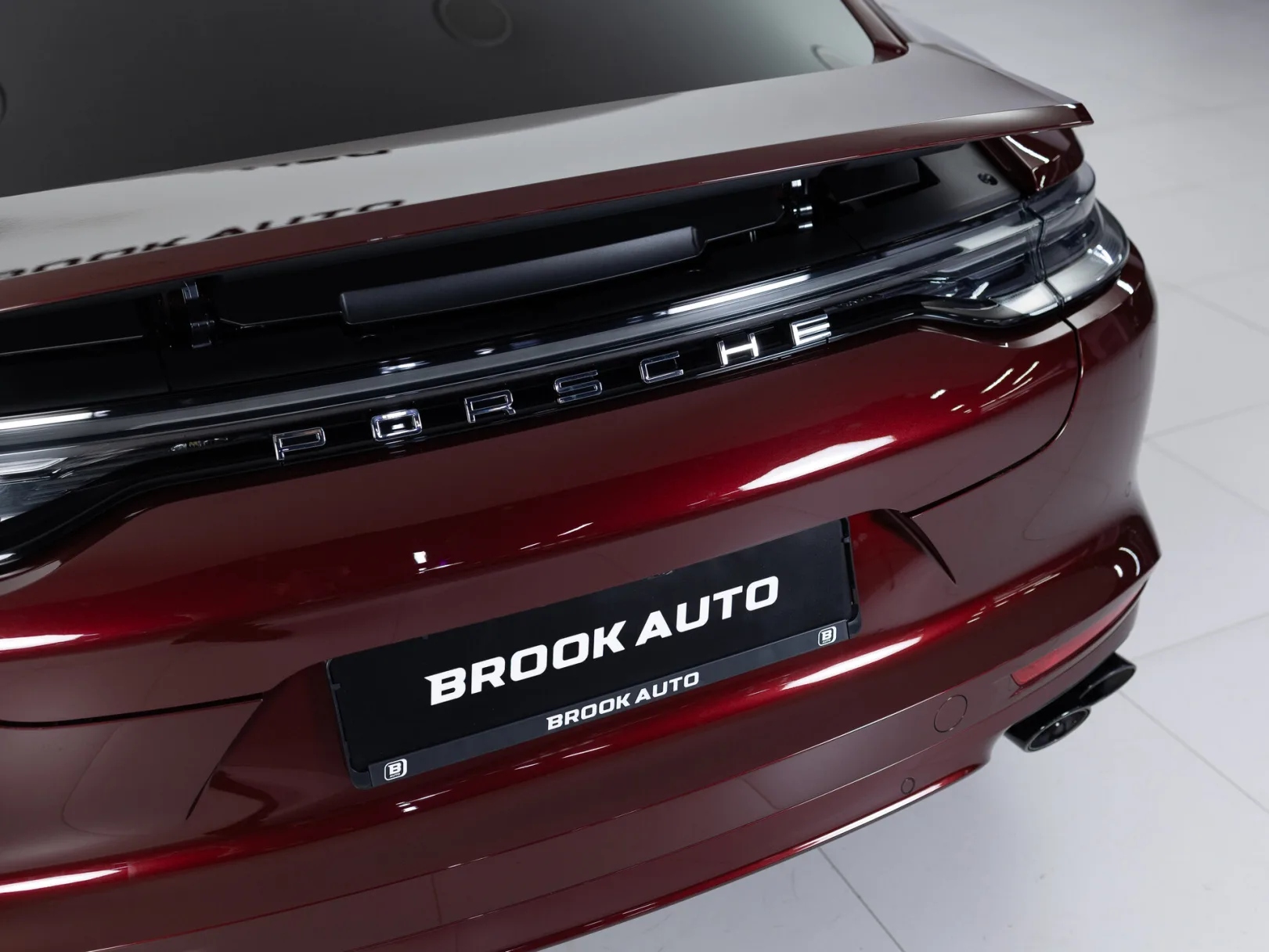 Porsche Panamera 4 II Рестайлинг, 2021 — экстерьер, фото 30