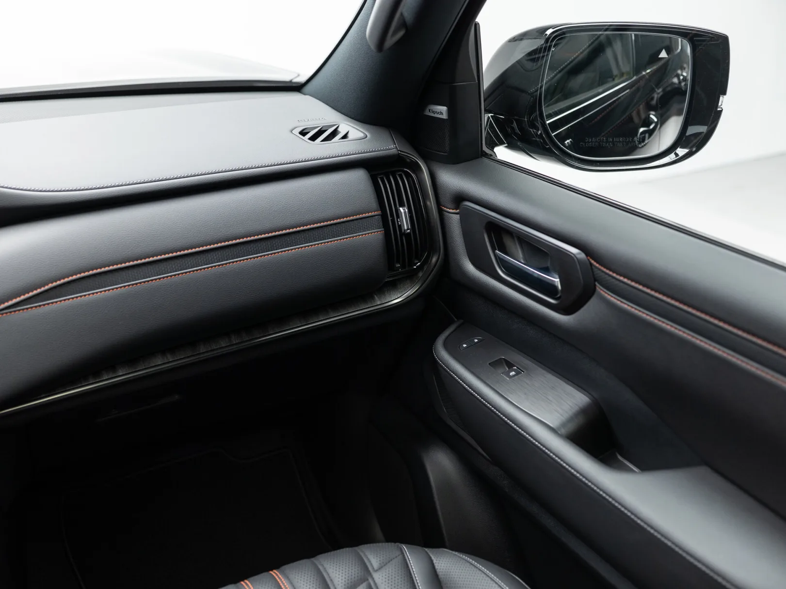 Nissan Armada Pro-4X III, 2025 — экстерьер, фото 25