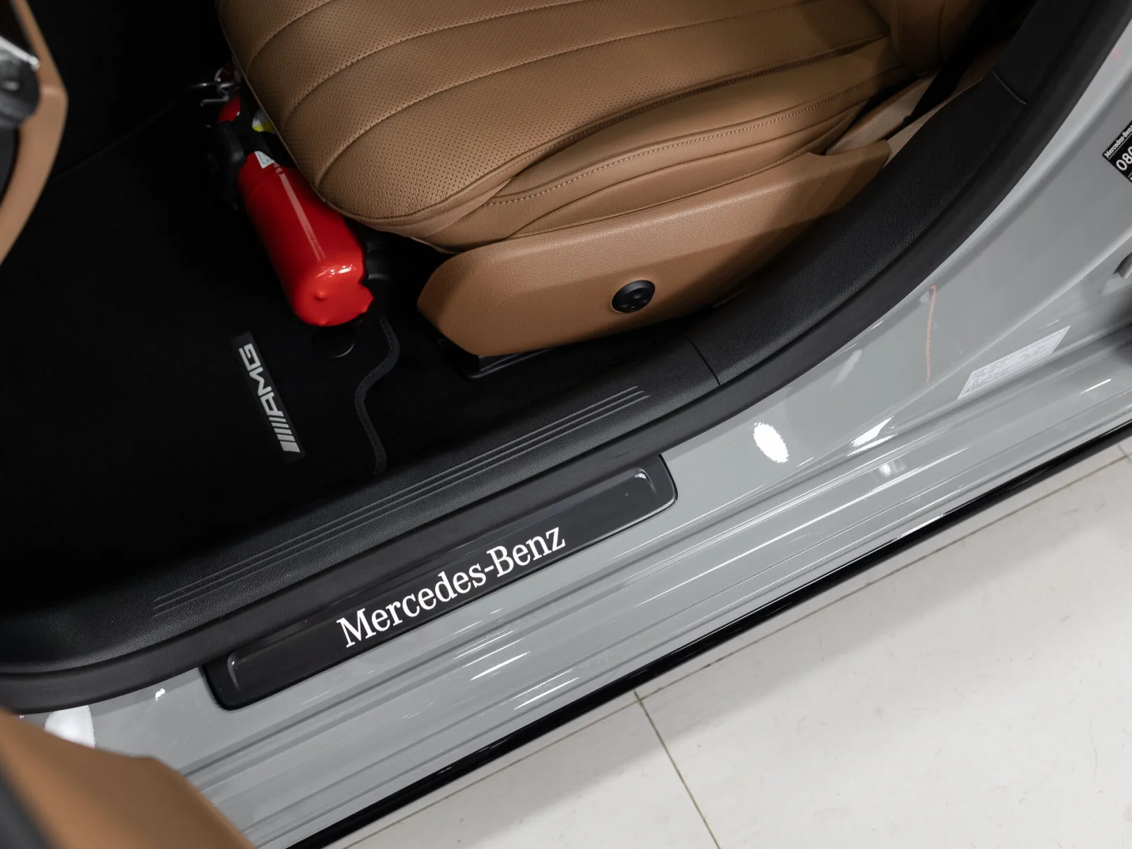 Mercedes-Benz E-Класс E 300 4MATIC AMG Line VI (W214, S214), 2026 — экстерьер, фото 13